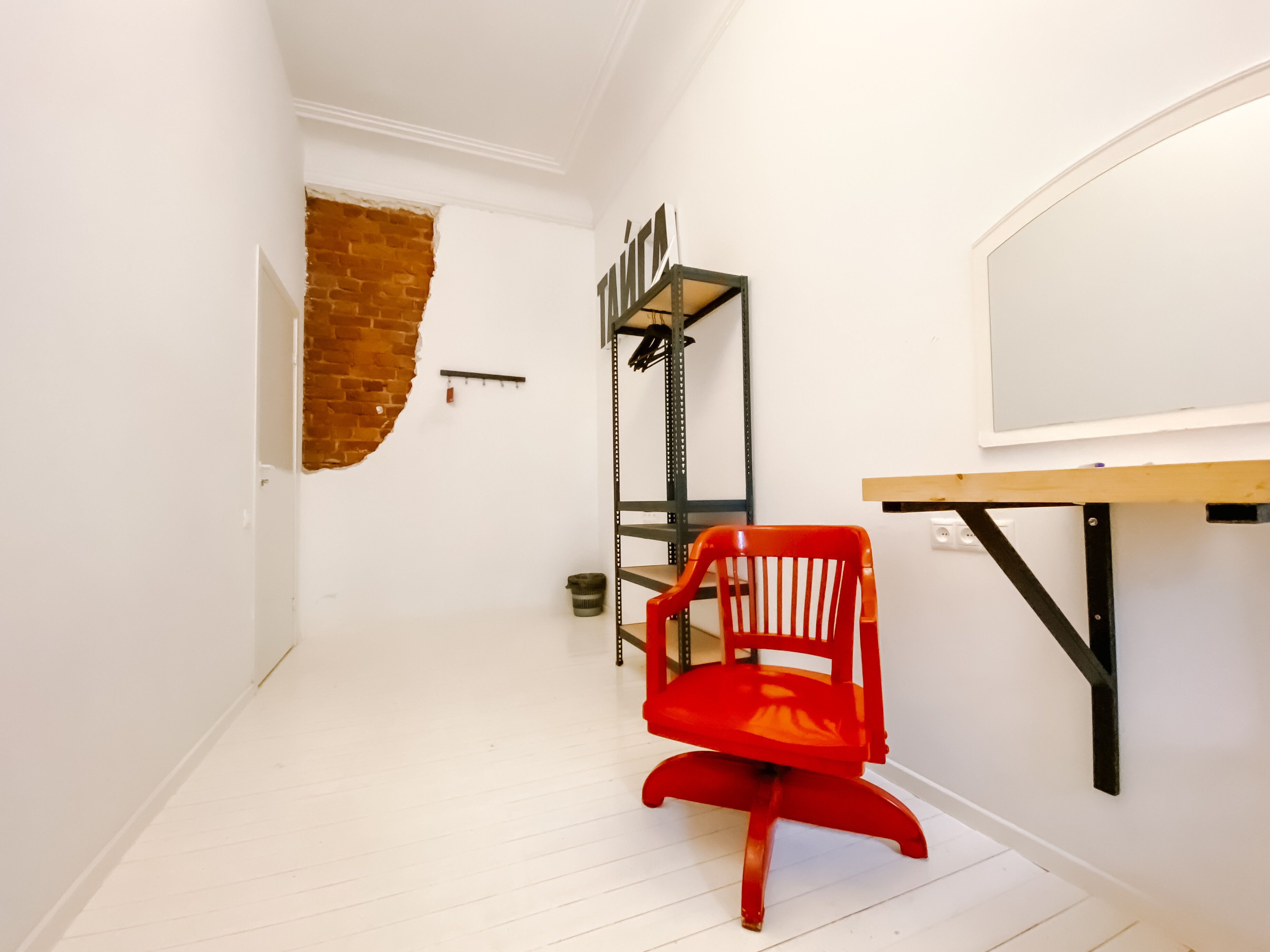 Двухместный номер с 1 кроватью и общей ванной комнатой