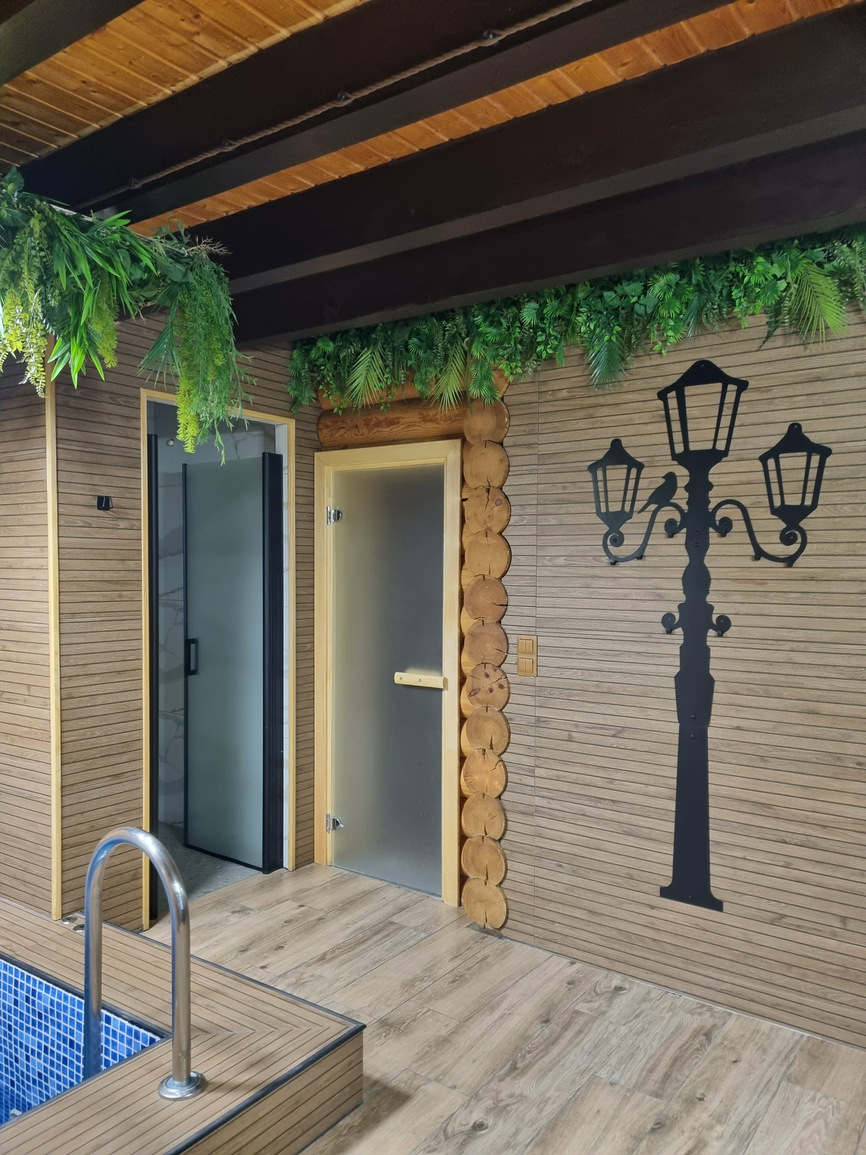 Коттедж с собственным бассейном