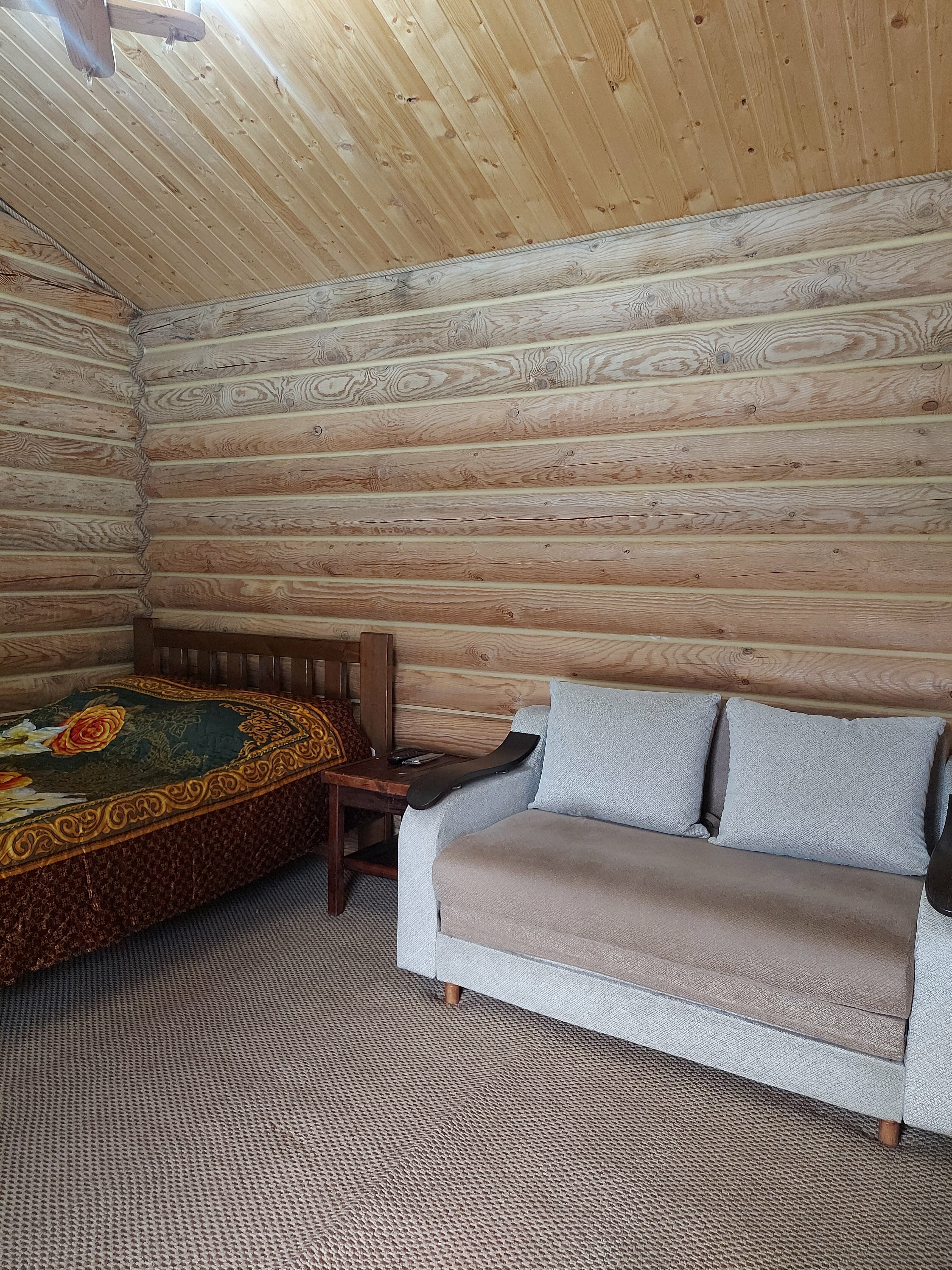 Трехместный номер с основными удобствами