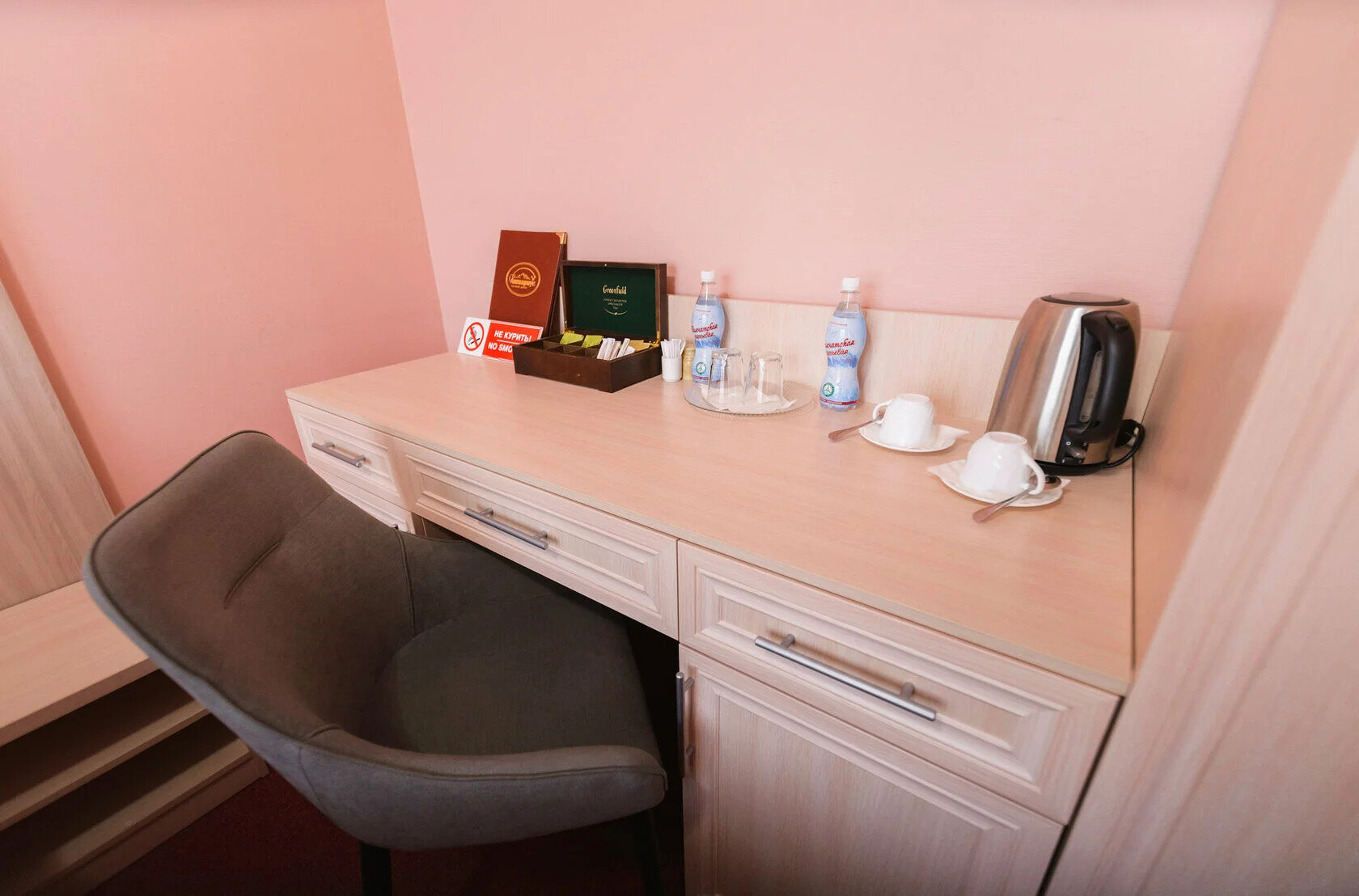 Улучшенный номер с кроватью размера «king-size»