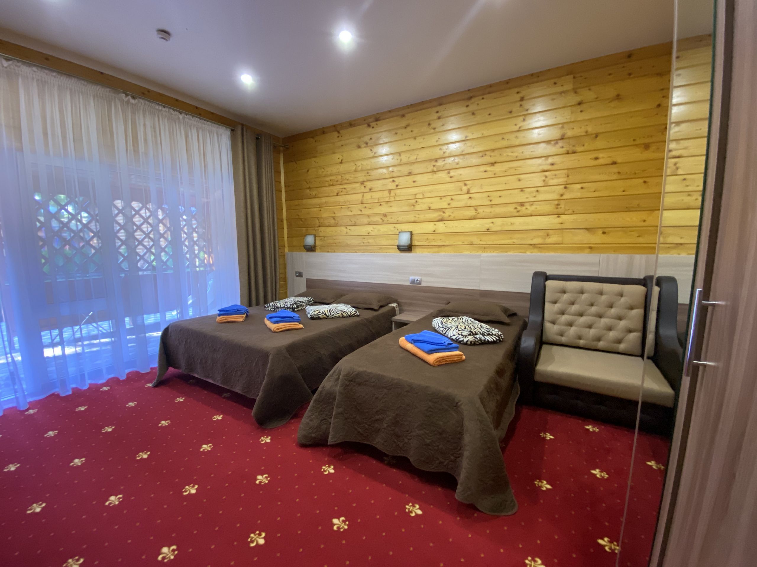 Стандартный трехместный номер