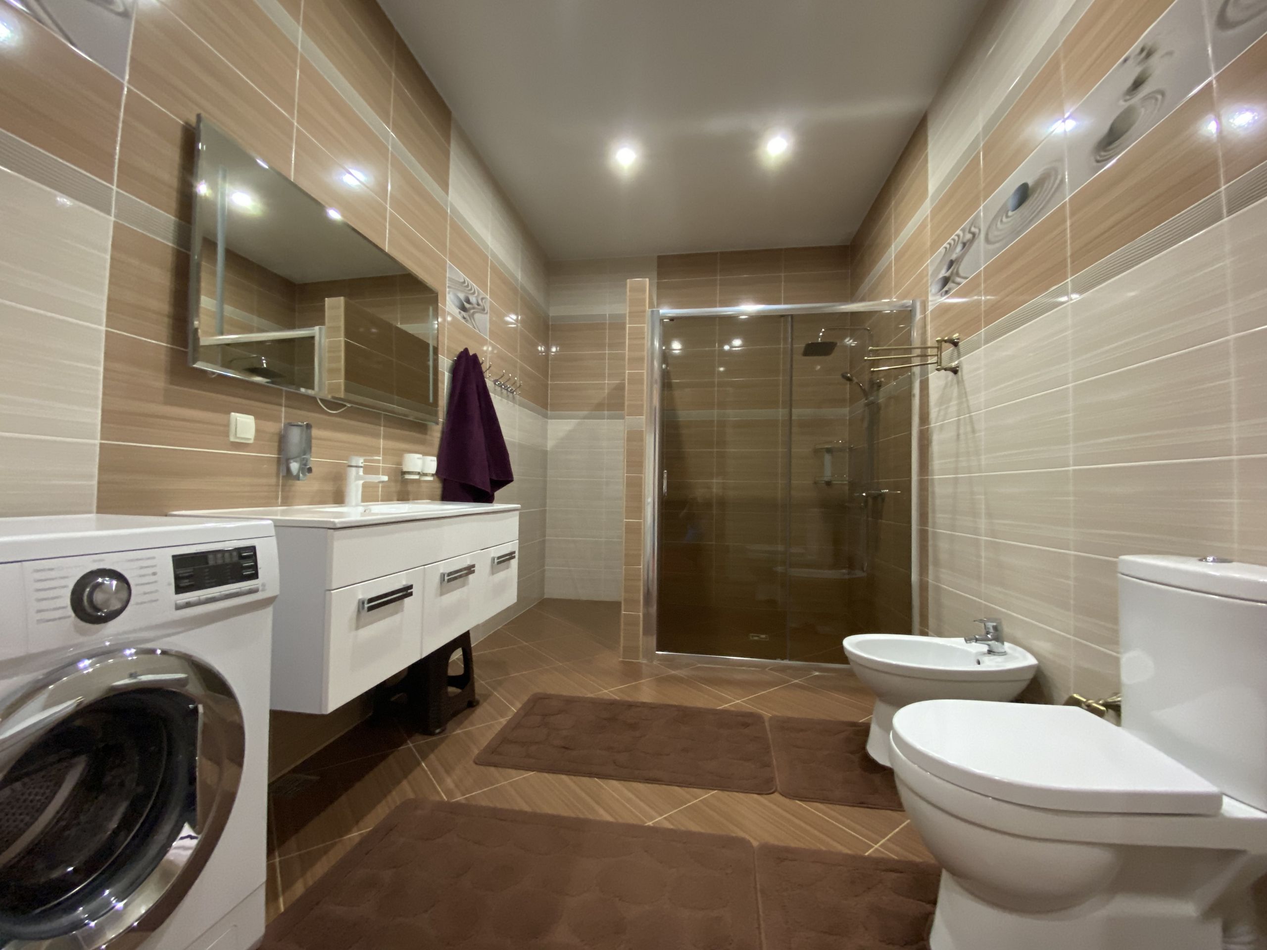 Люкс с кроватью размера «king-size» и балконом