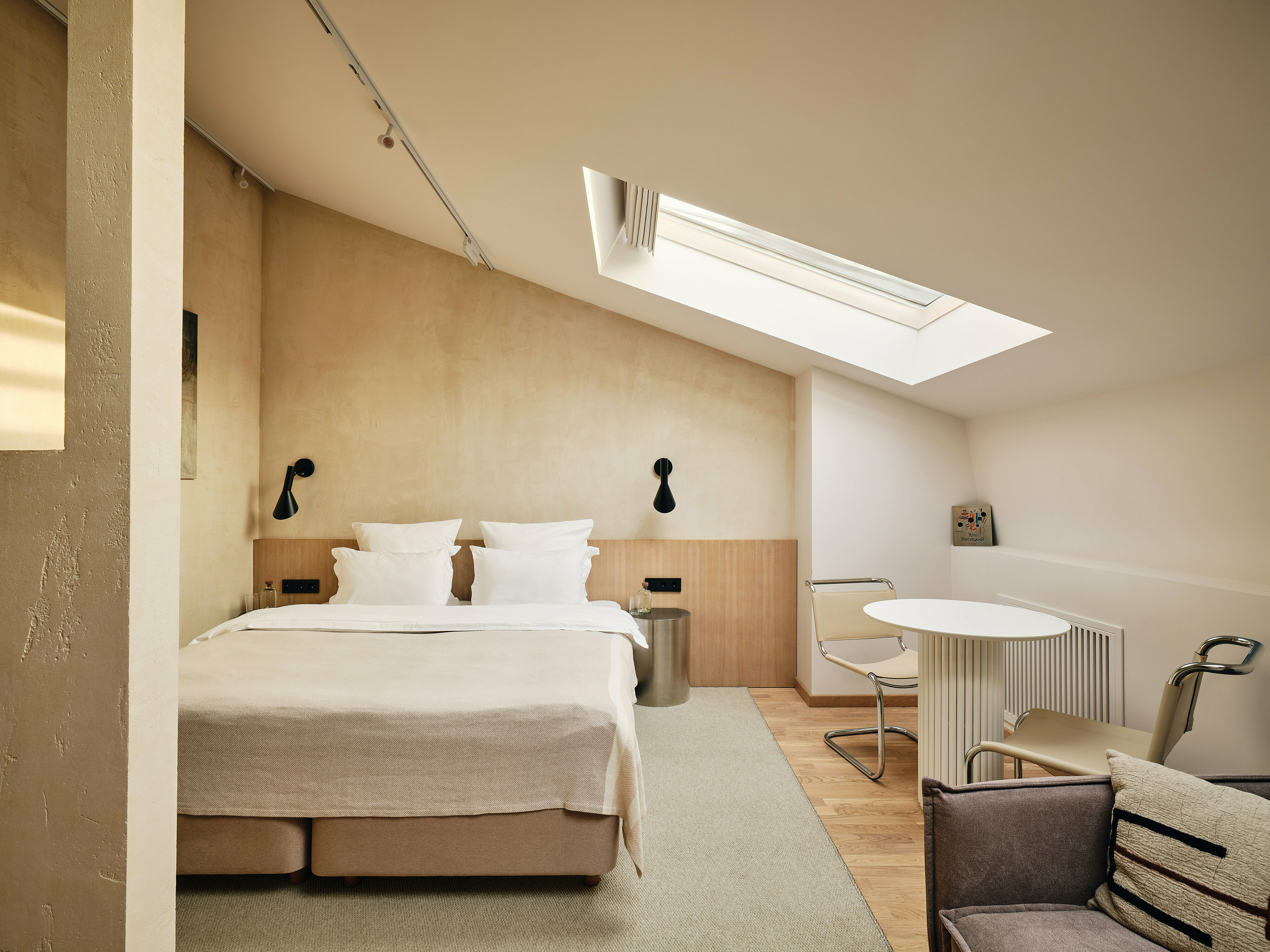 Улучшенный номер с кроватью размера «queen-size»