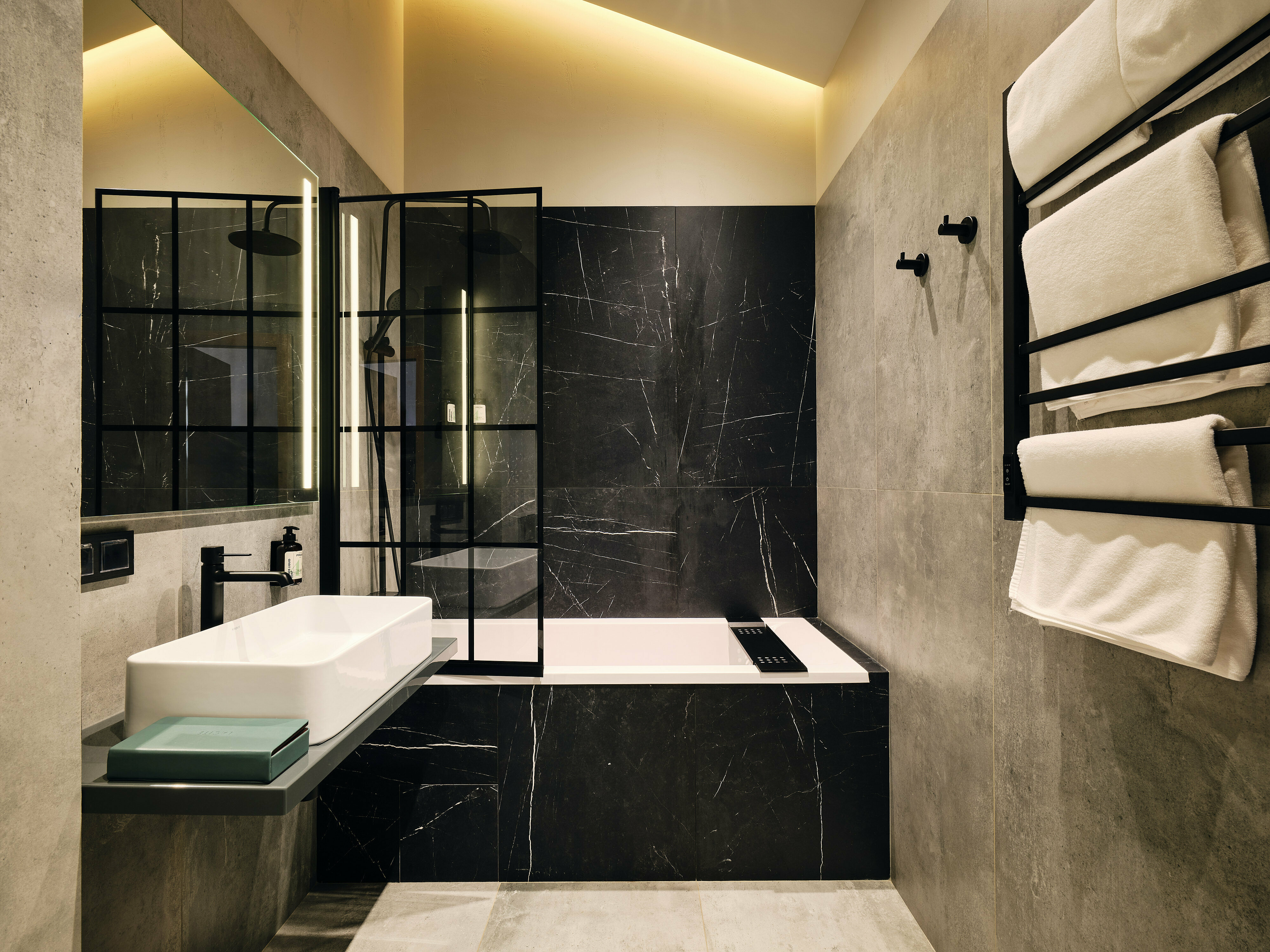 Улучшенный номер с кроватью размера «queen-size»