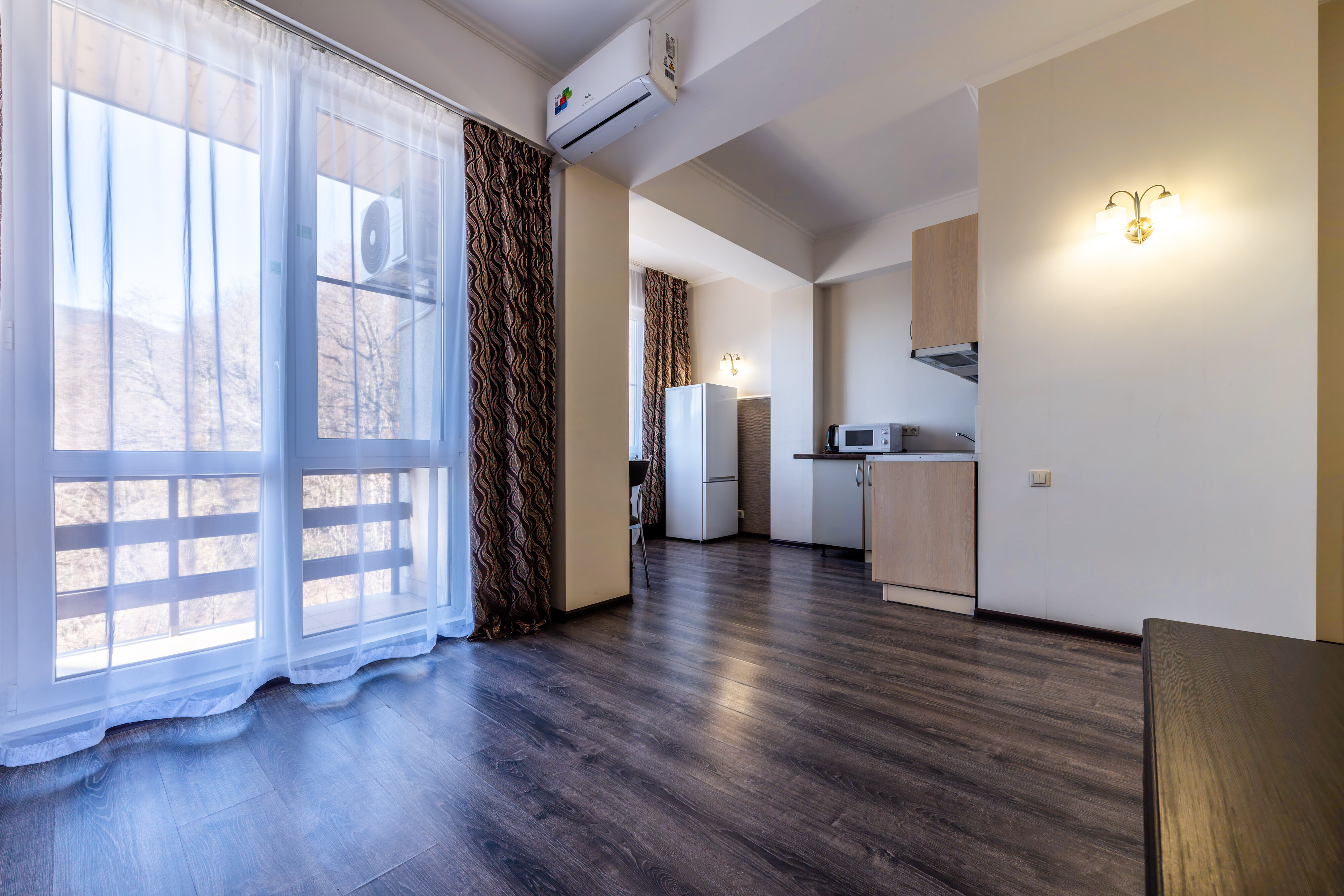 Видовые апартаменты с одной  спальней  65 м2 и балконом №7