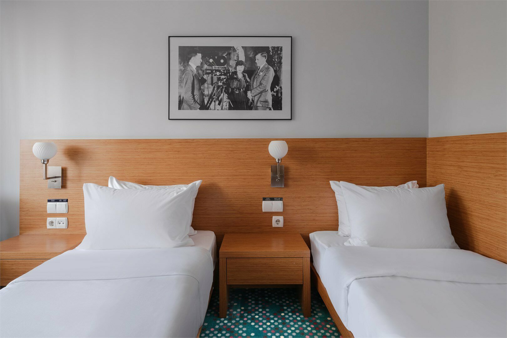 Стандарт с двумя односпальными кроватями (YALTA INTOURIST)