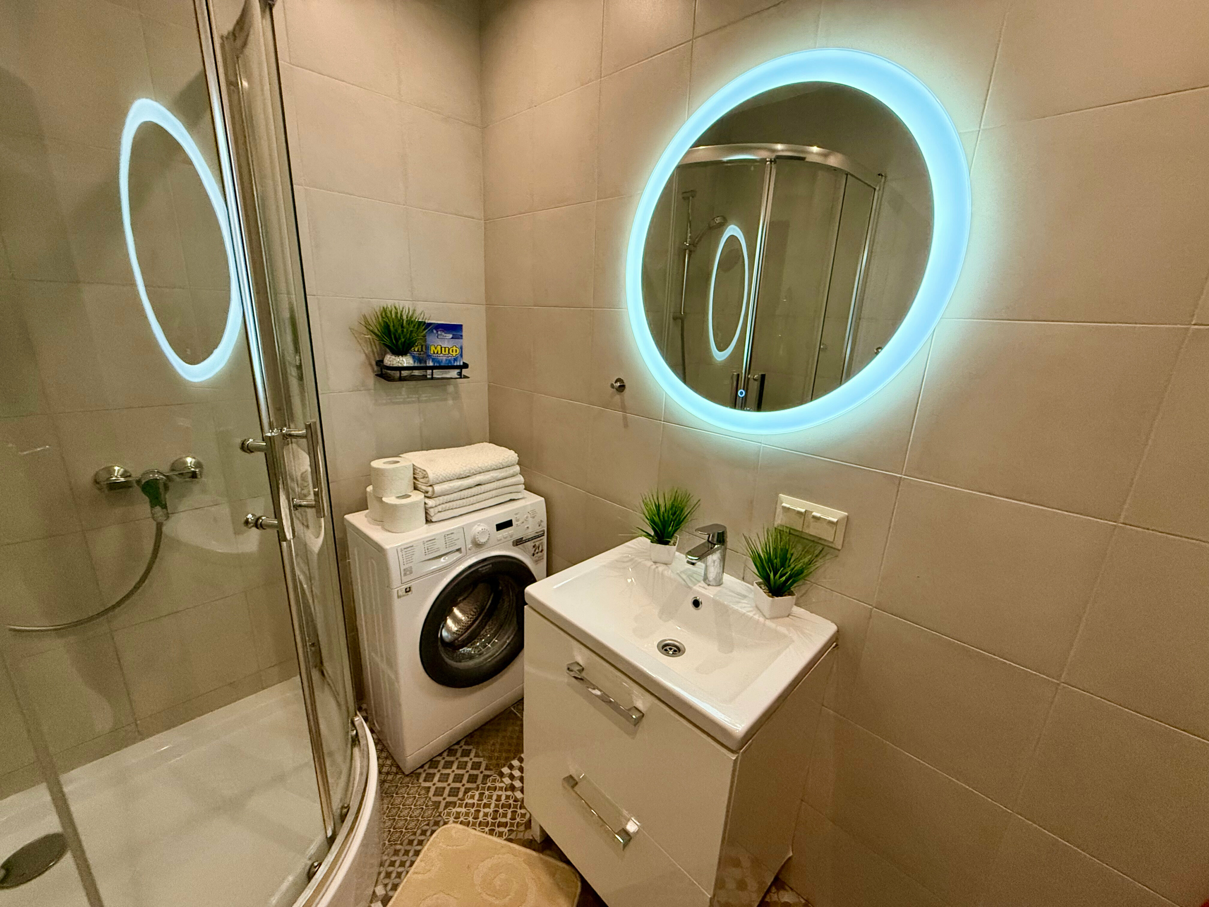 Четырехместный номер с ванной комнатой