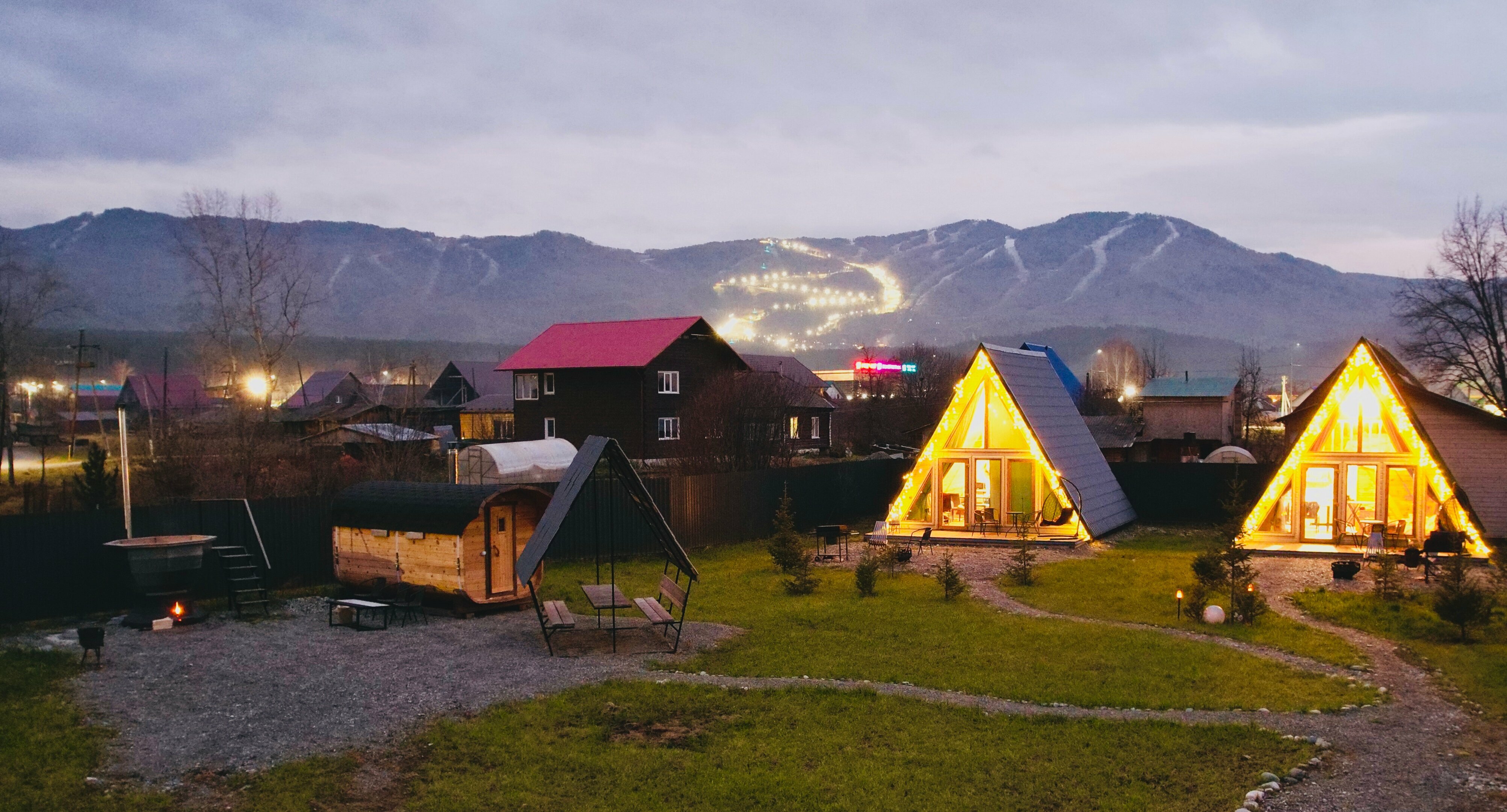 Коттедж с видом на лес