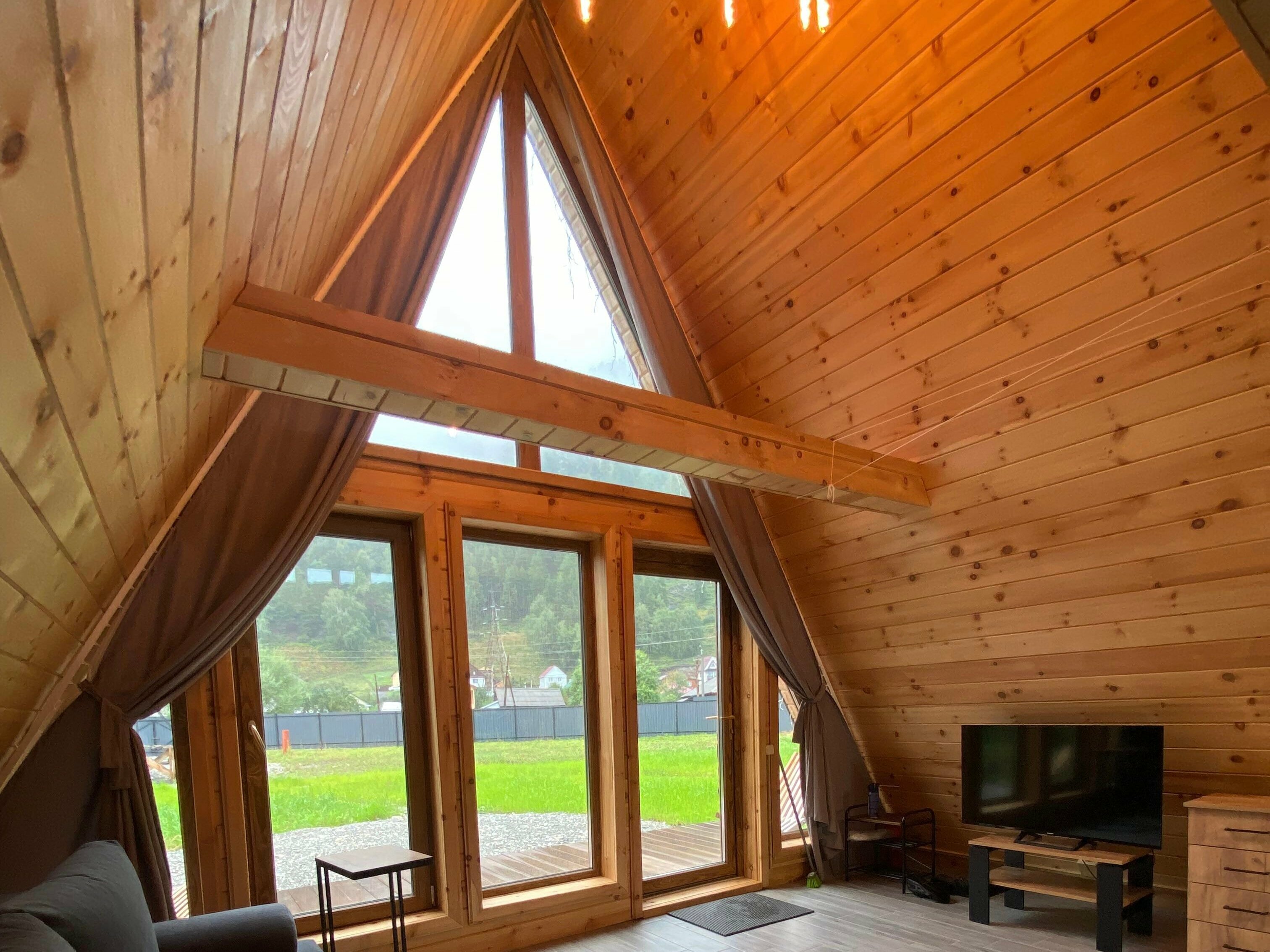 Коттедж с видом на лес