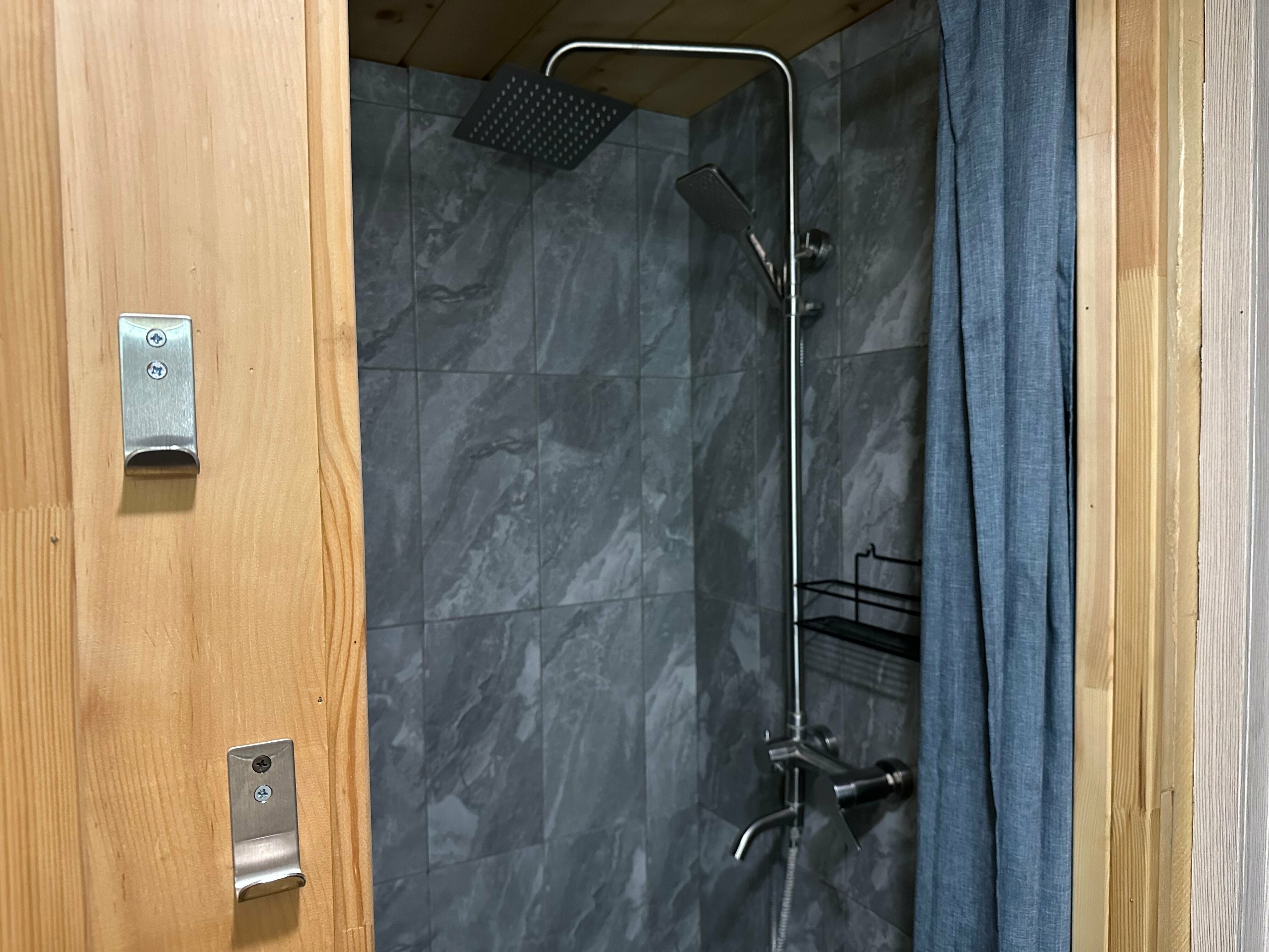 Коттедж с видом на лес