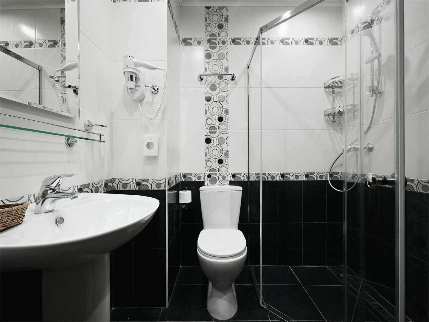 ПОЛУЛЮКС 2-МЕСТНЫЙ С ВИДОМ НА БАССЕЙН