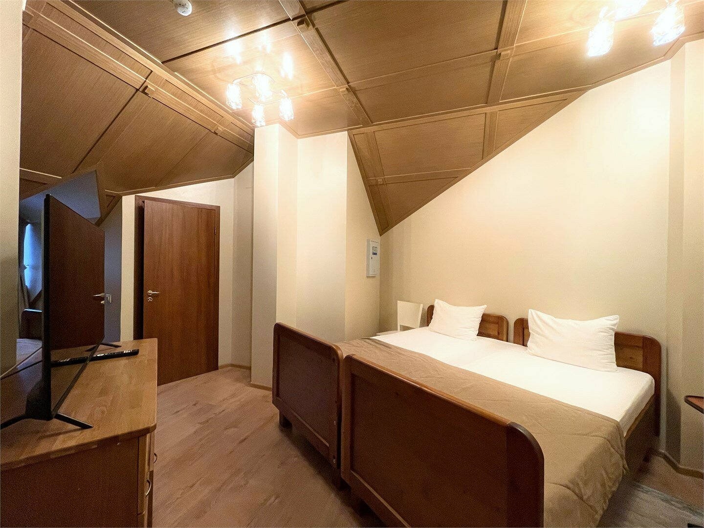 Стандарт эконом мансардный