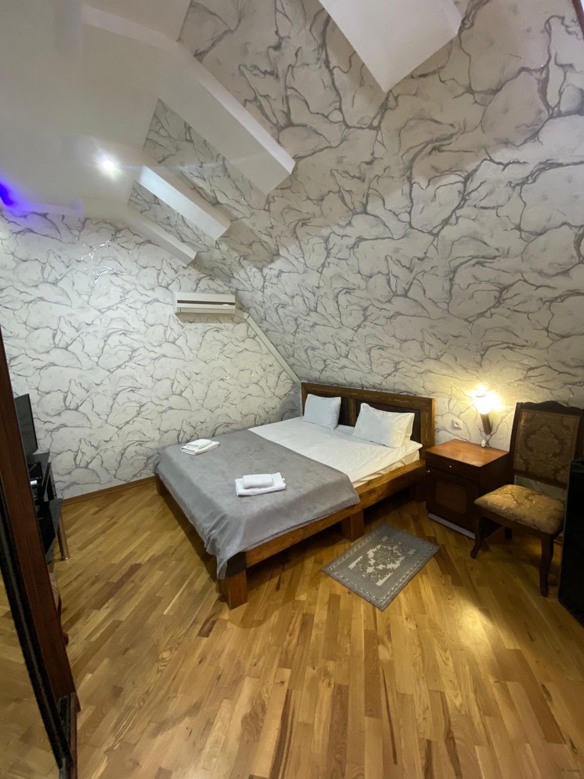 Двухместный номер с 1 кроватью и собственной ванной комнатой