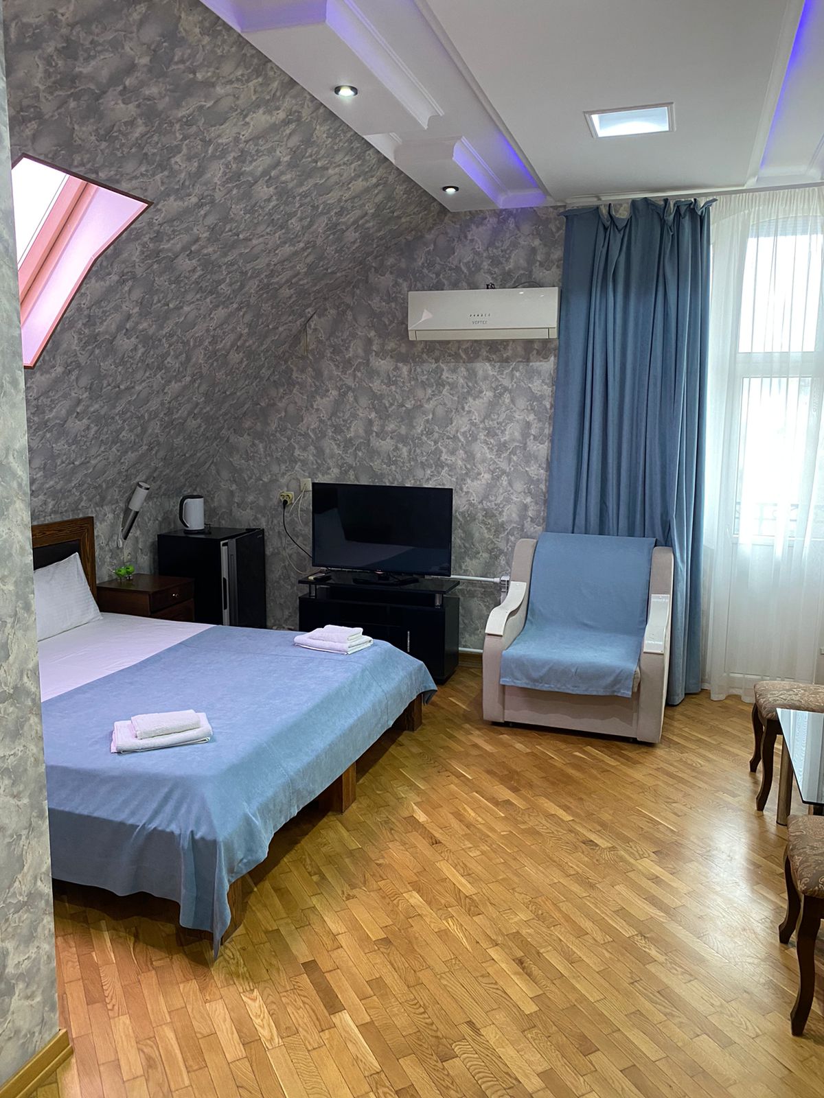 Двухместный номер с 1 кроватью и видом на горы