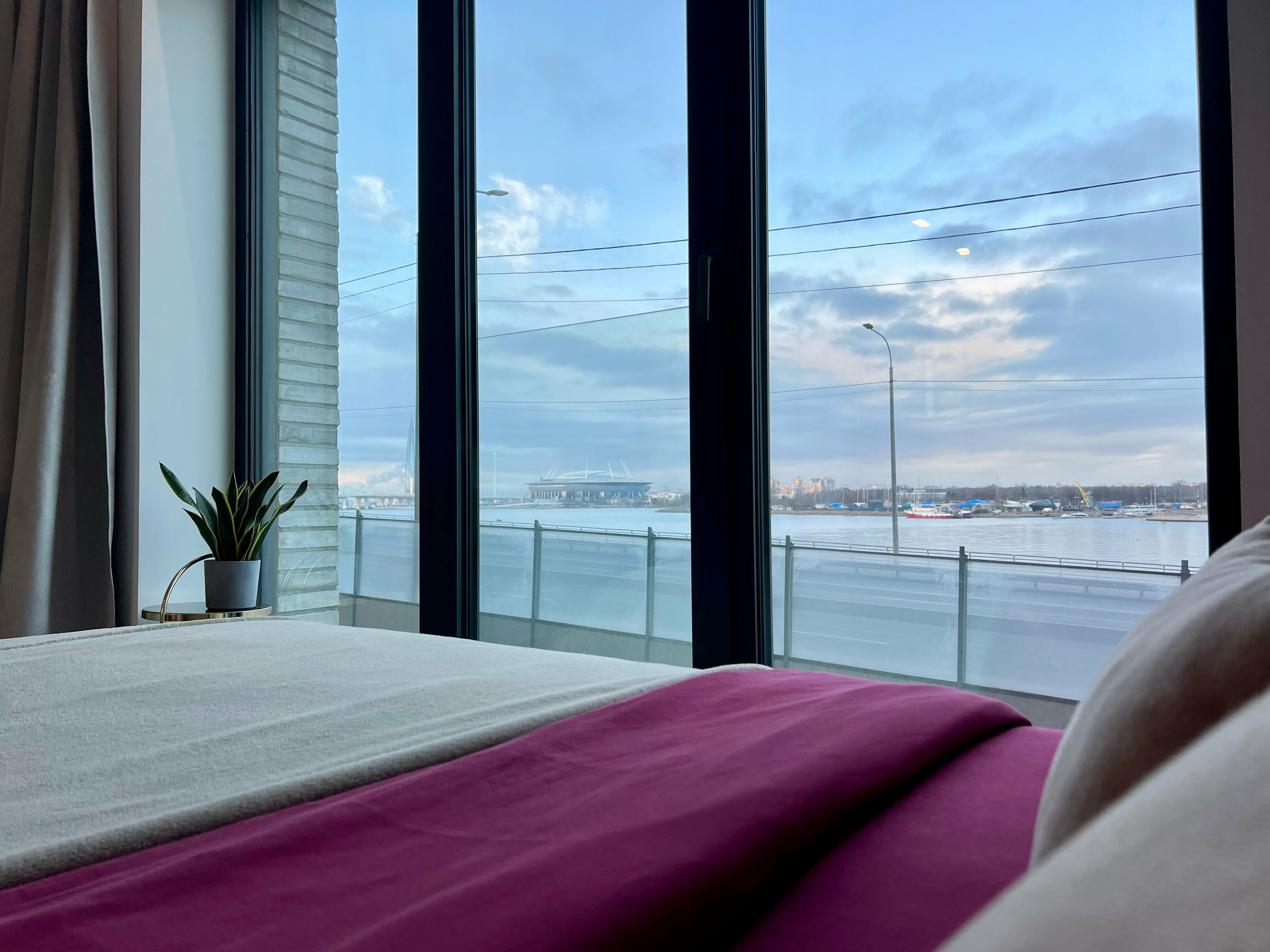 Студио Deluxe с видом на реку (Низкий этаж)