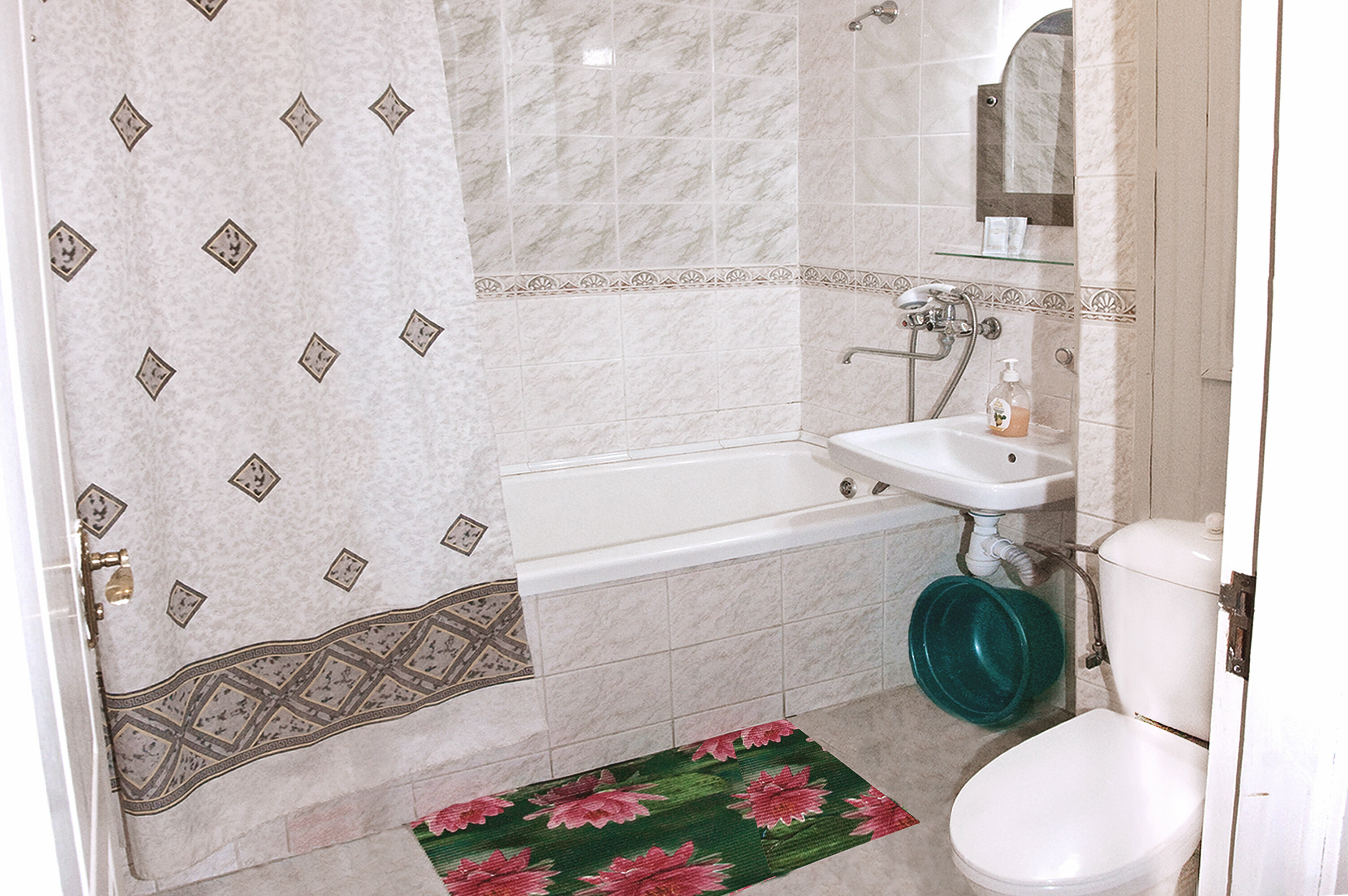 Полулюкс с балконом