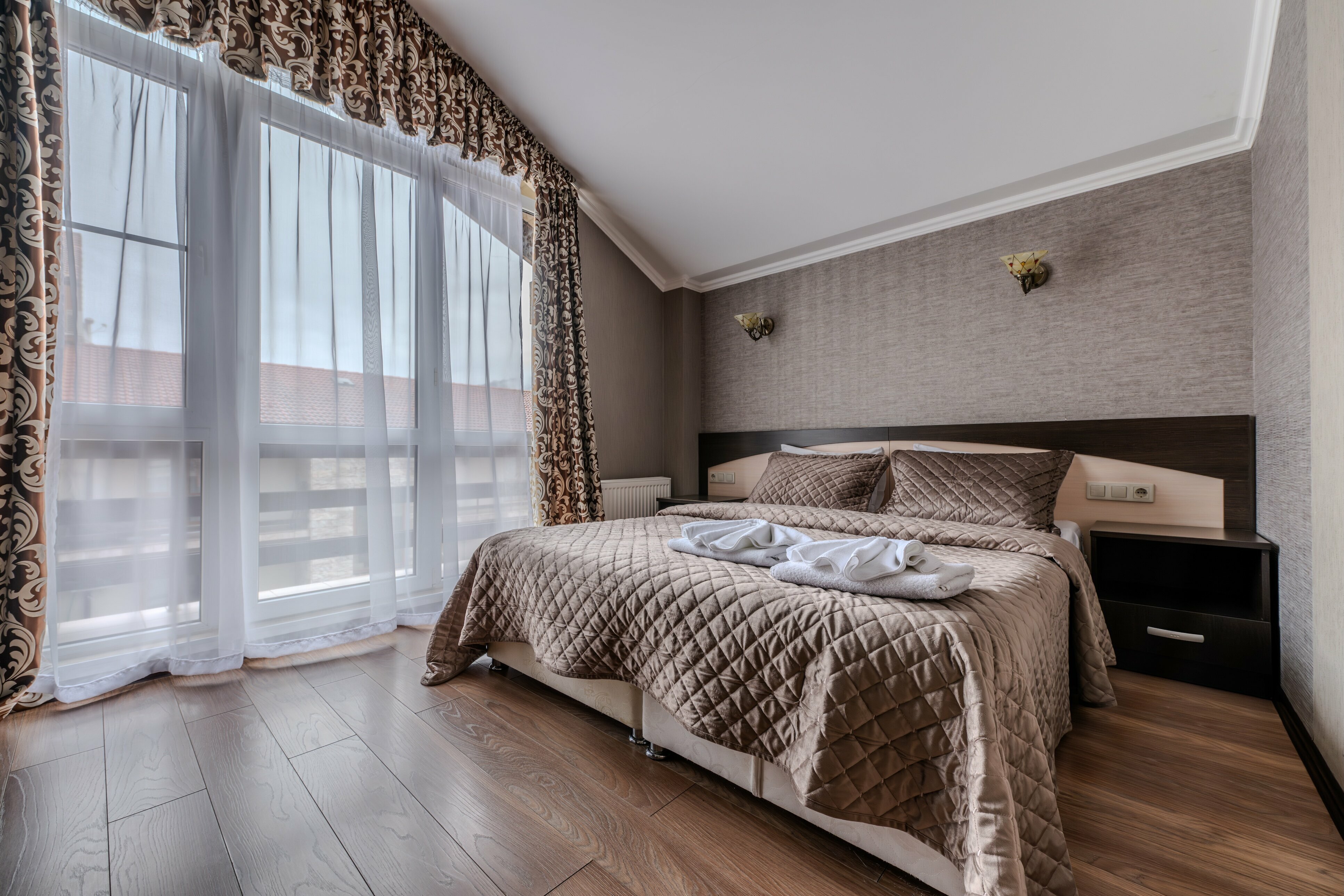 Видовые апартаменты с двумя  спальнями  95 м2  №9