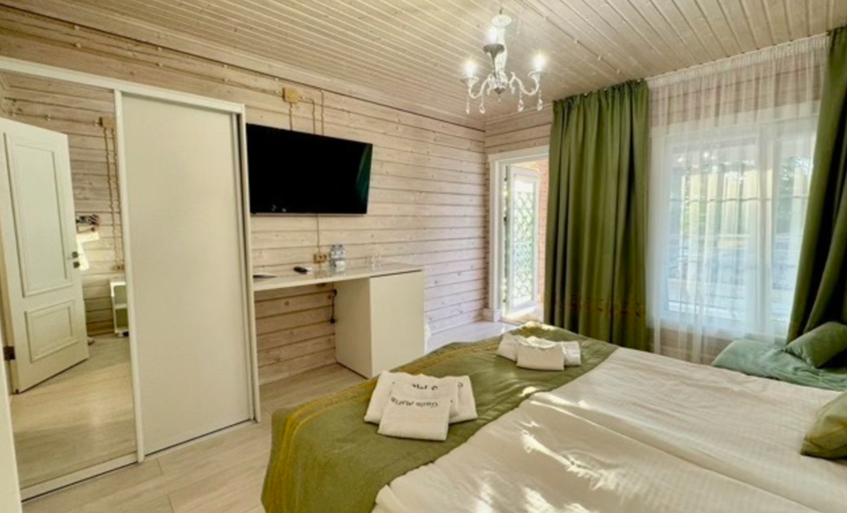 Улучшенный двухместный номер с 1 кроватью или 2 отдельными кроватями, вид на горы