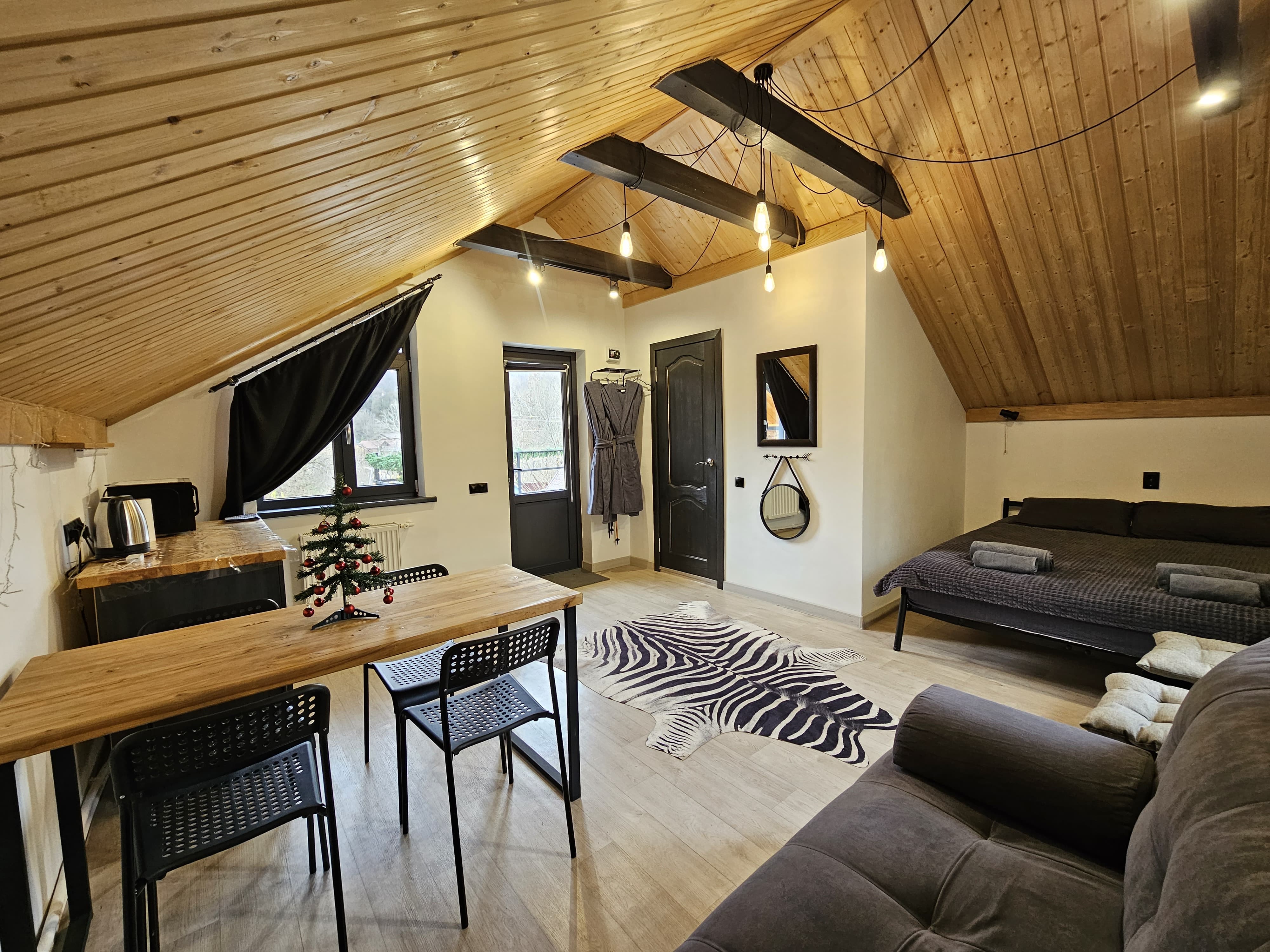 Двухместный номер с 1 кроватью и балконом