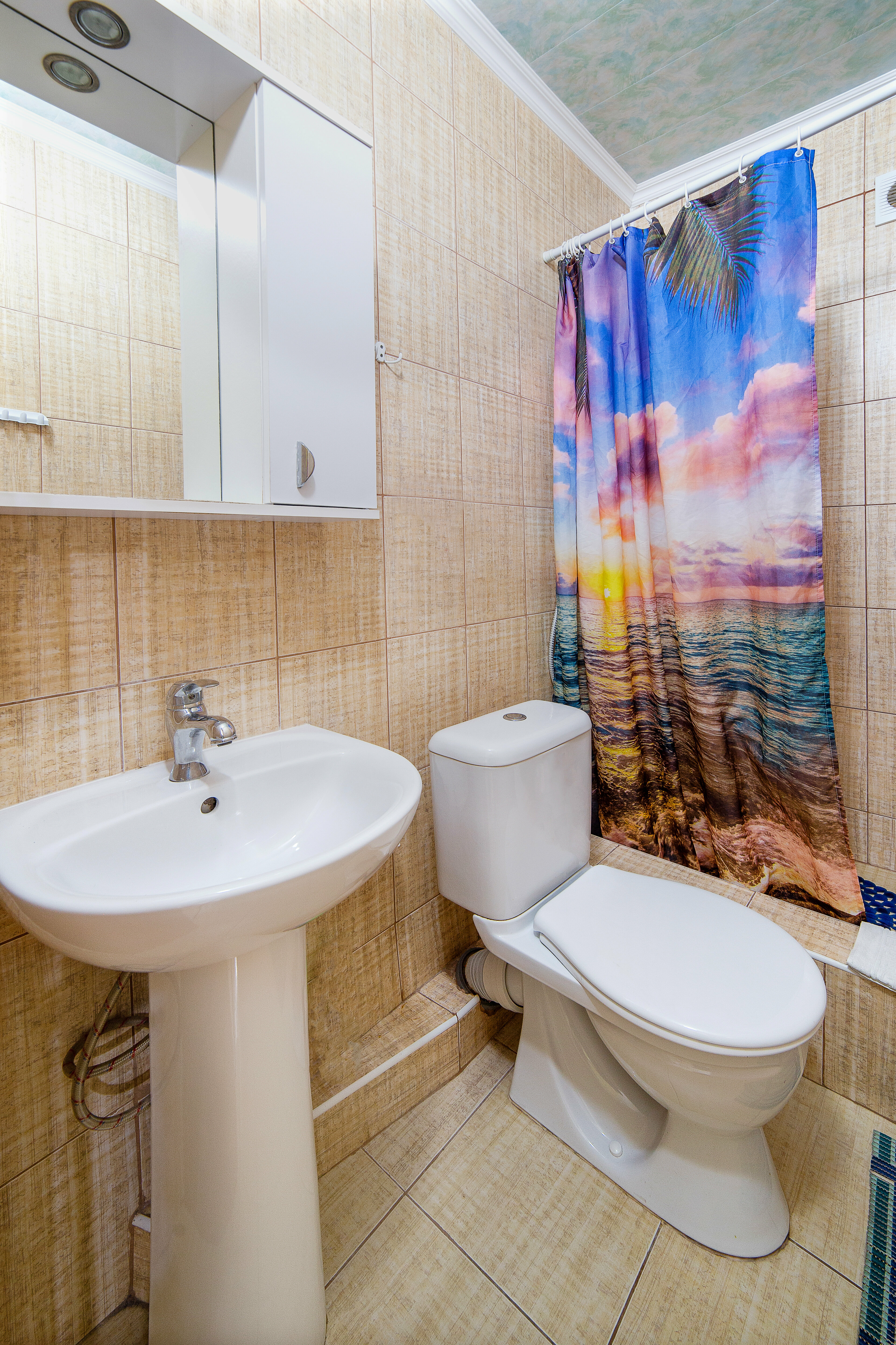 Трехместный номер эконом-класса