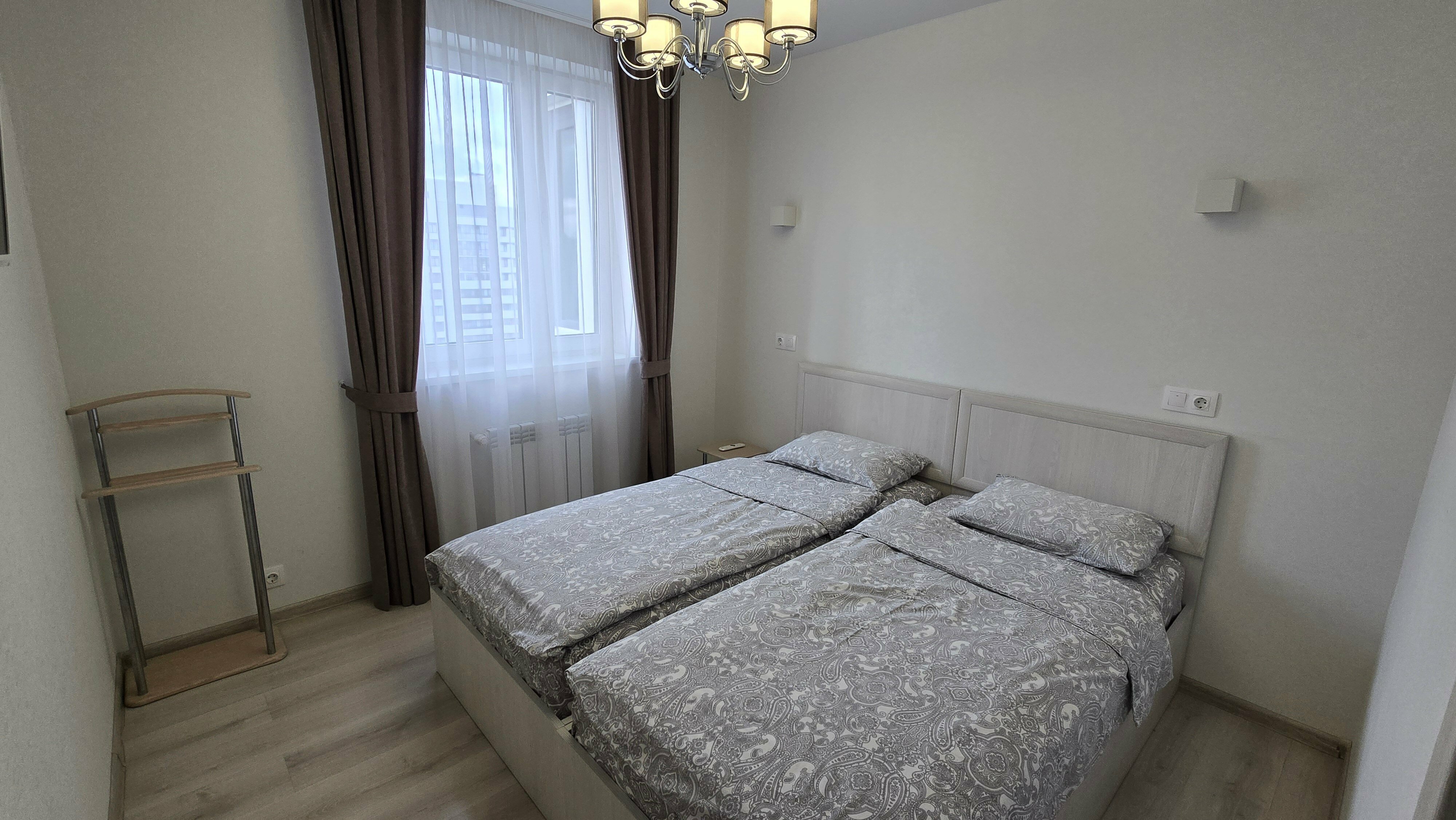 Апартаменты c 2 отдельными спальнями и прямым  видом на Чашу и Казанский Кремль (двухспальная кровать + две односпальные кровати + двухспальный диван)