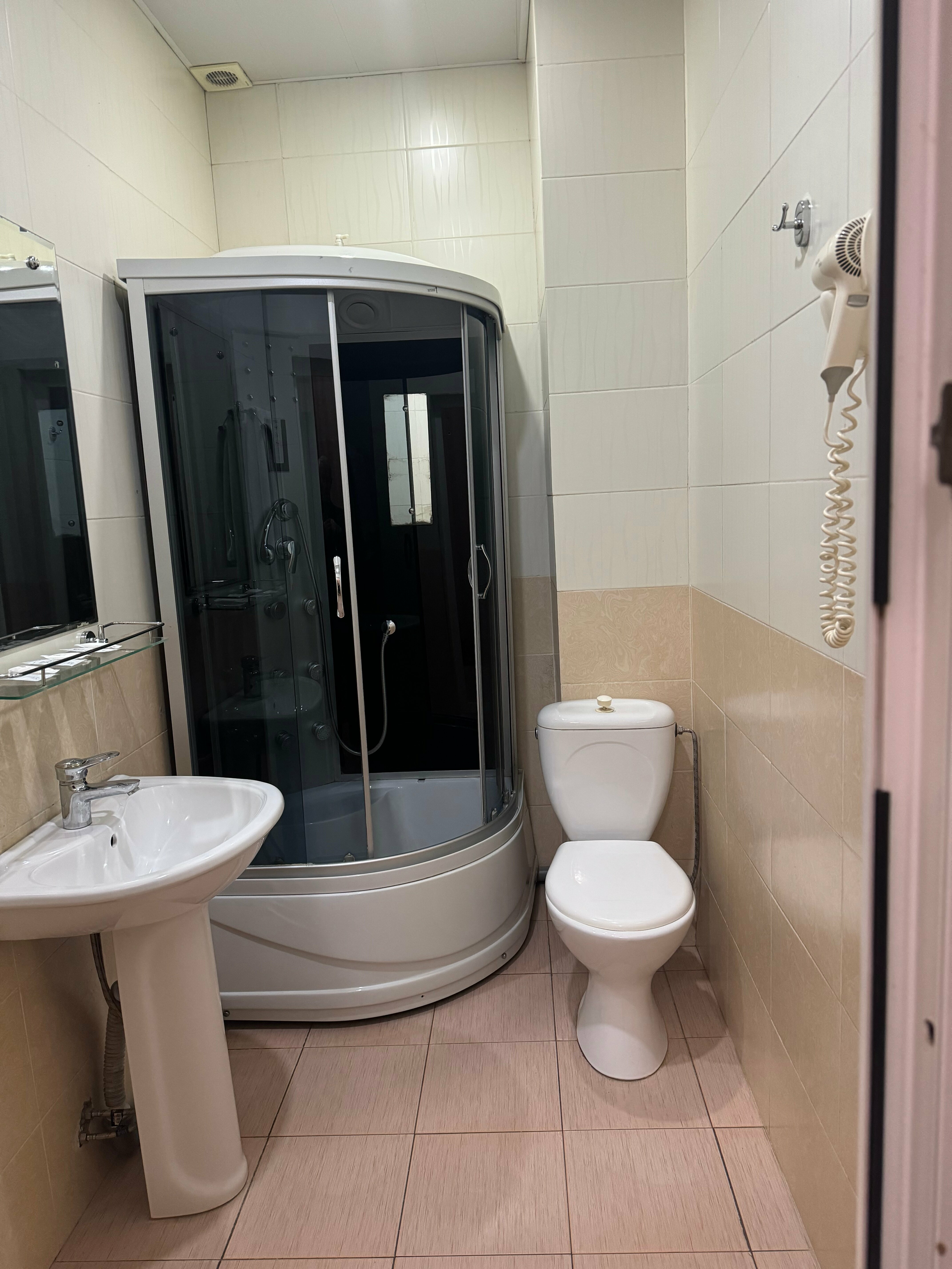 Стандартный трехместный номер