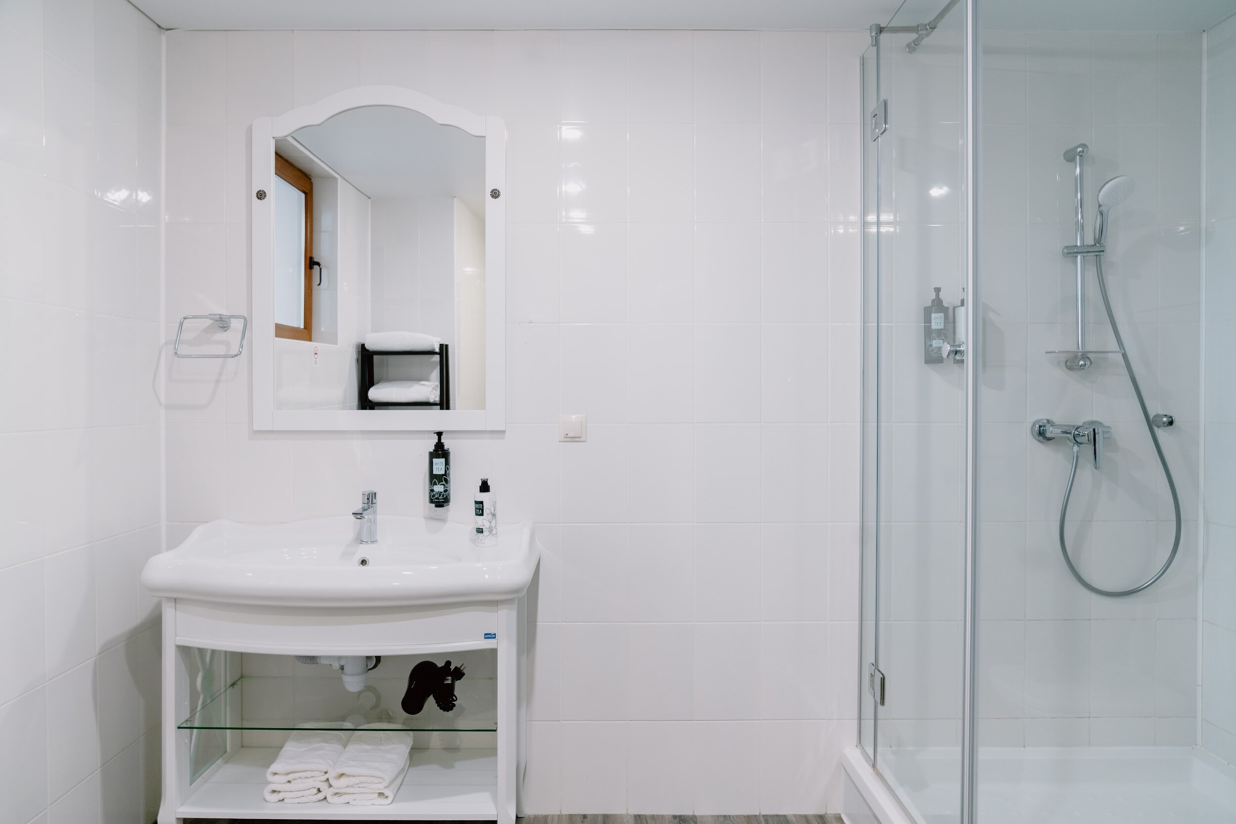 3-комнатные апартаменты с джакузи на террасе и видом на горы