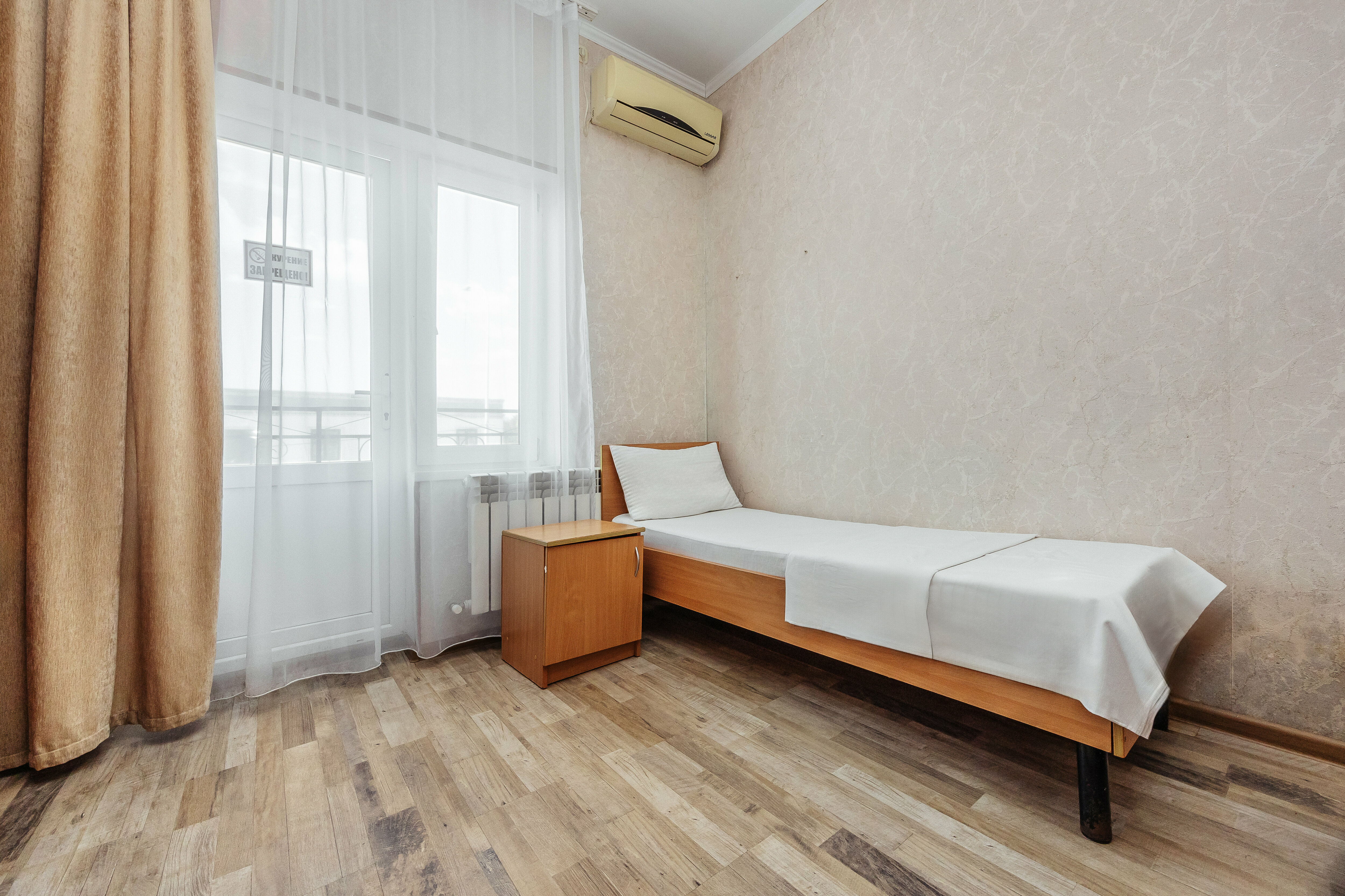 Трехместный номер с душем