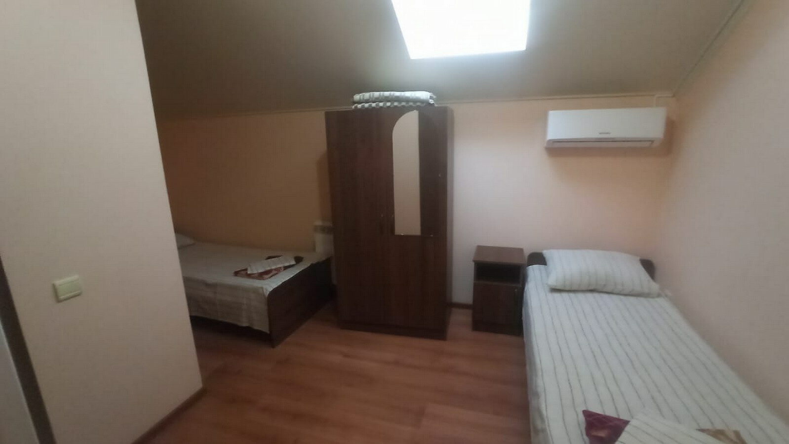 Небольшой двухместный номер с 1 кроватью или 2 отдельными кроватями