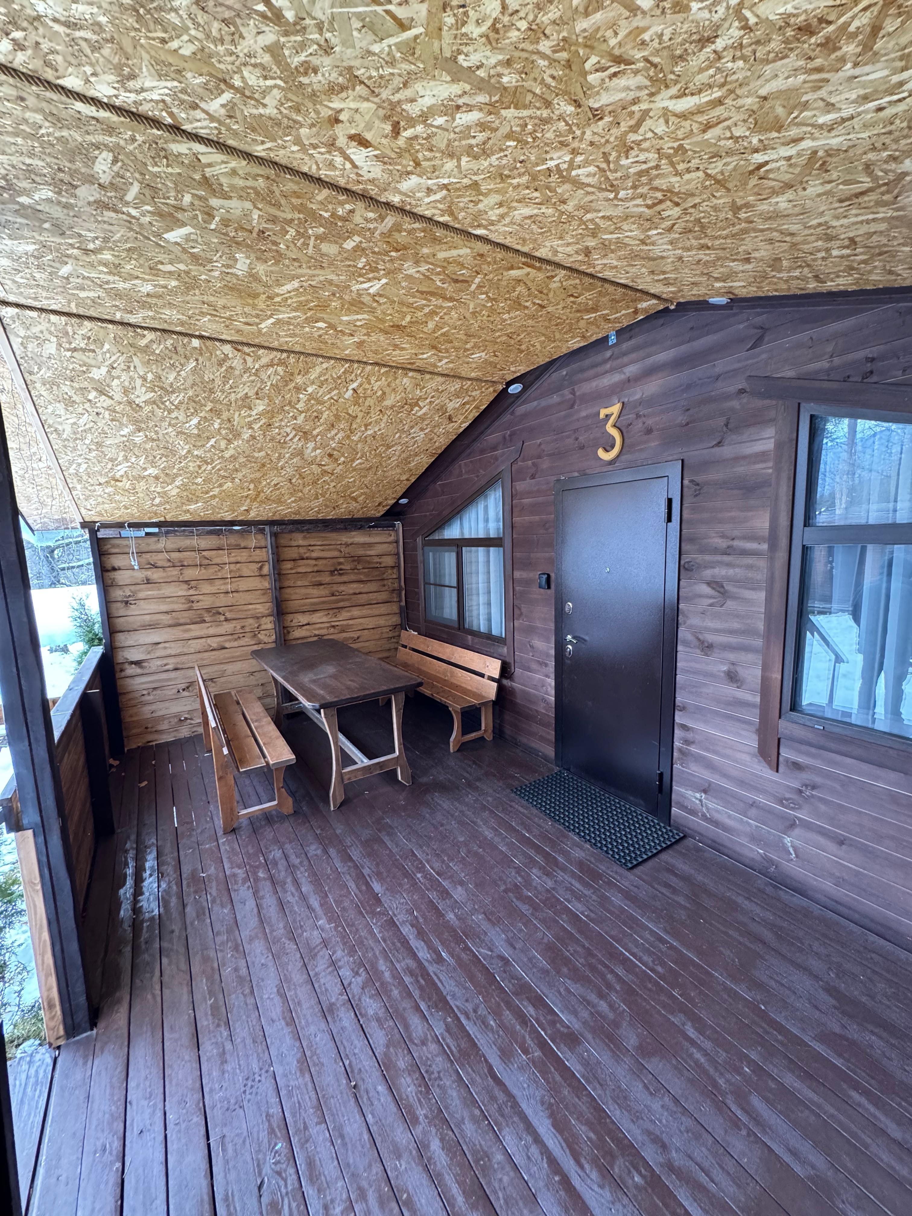 Четырехместный номер с видом на горы