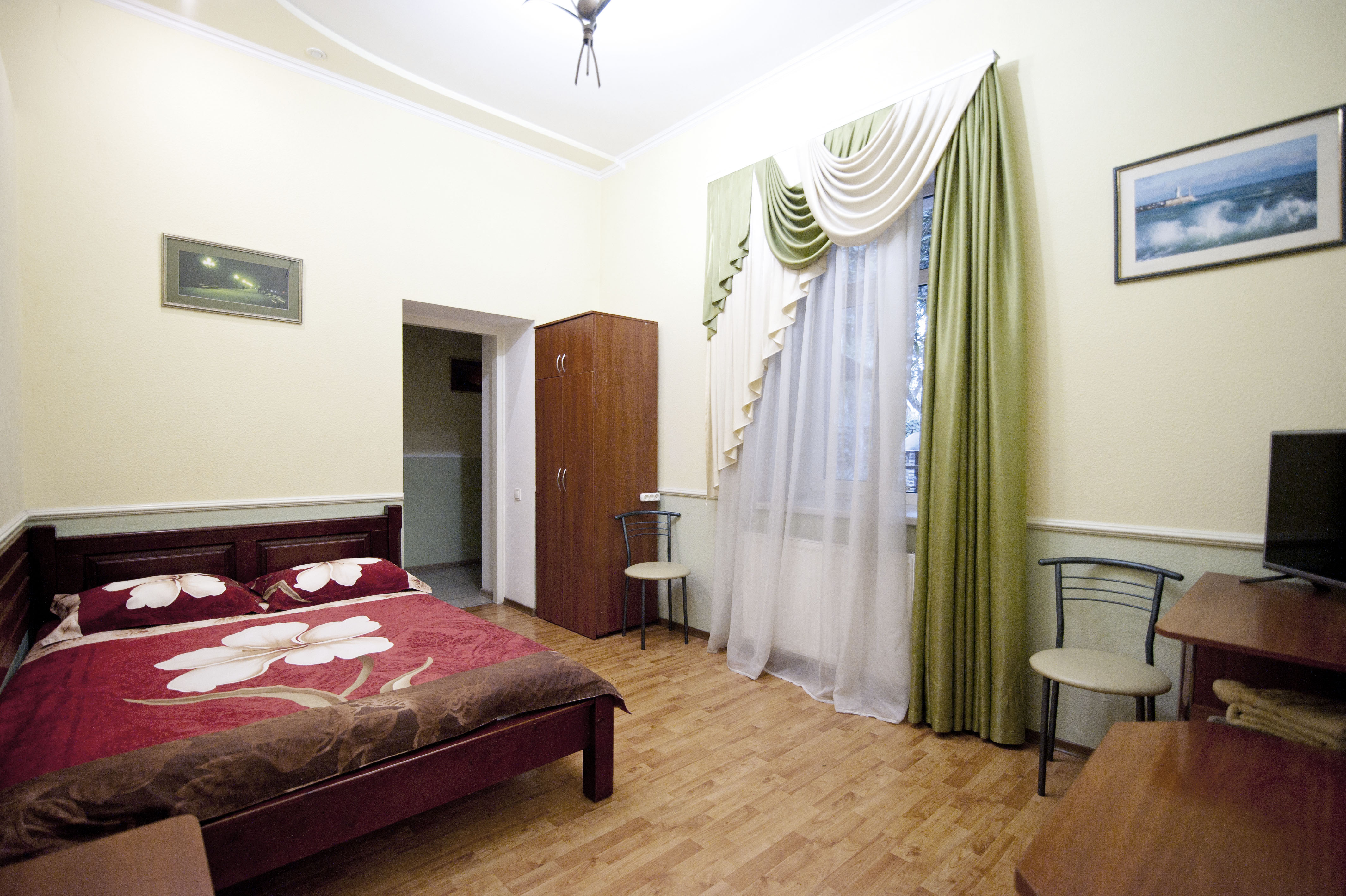 Дом с 4 спальнями