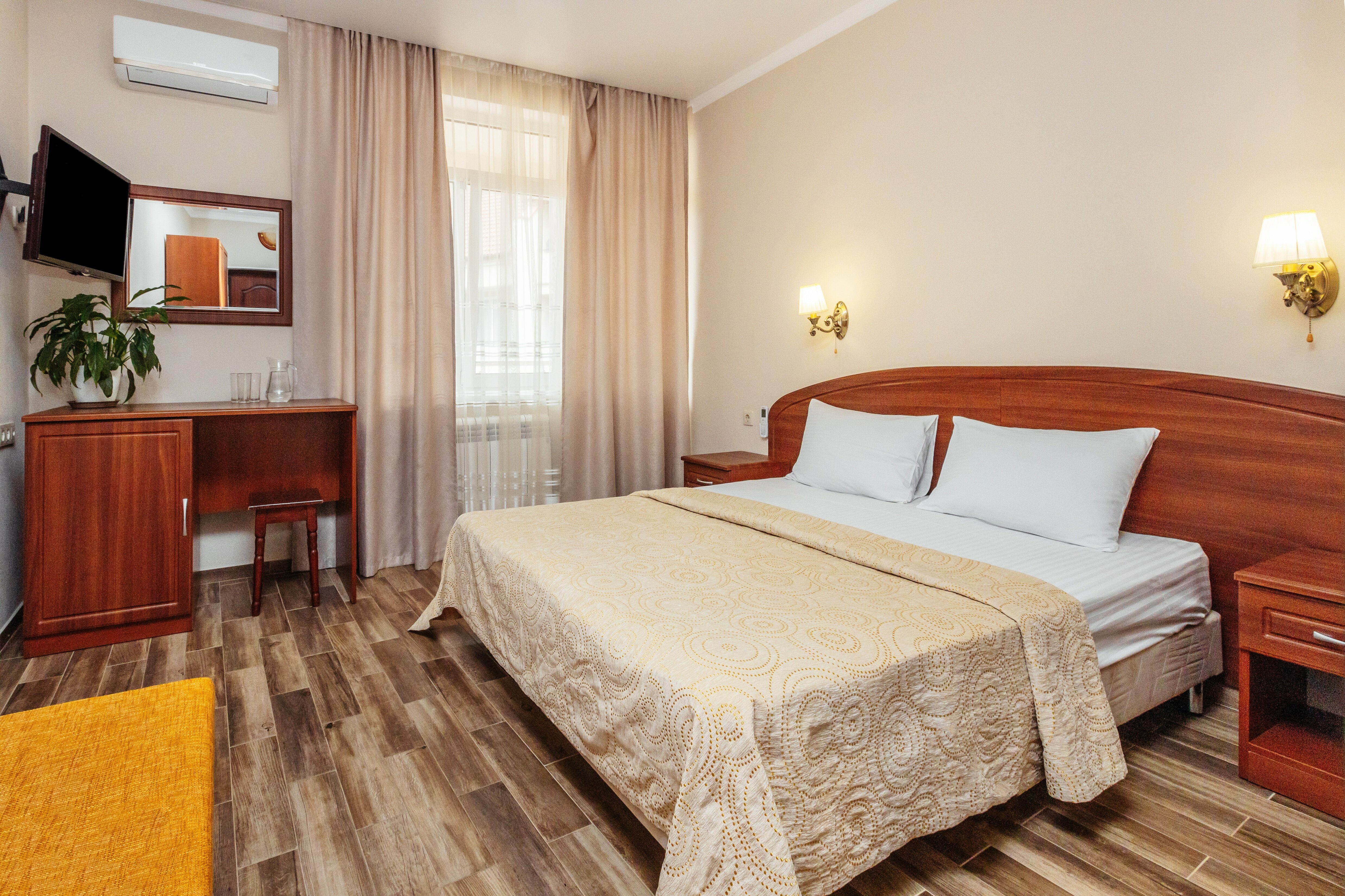 Трехместный номер с балконом