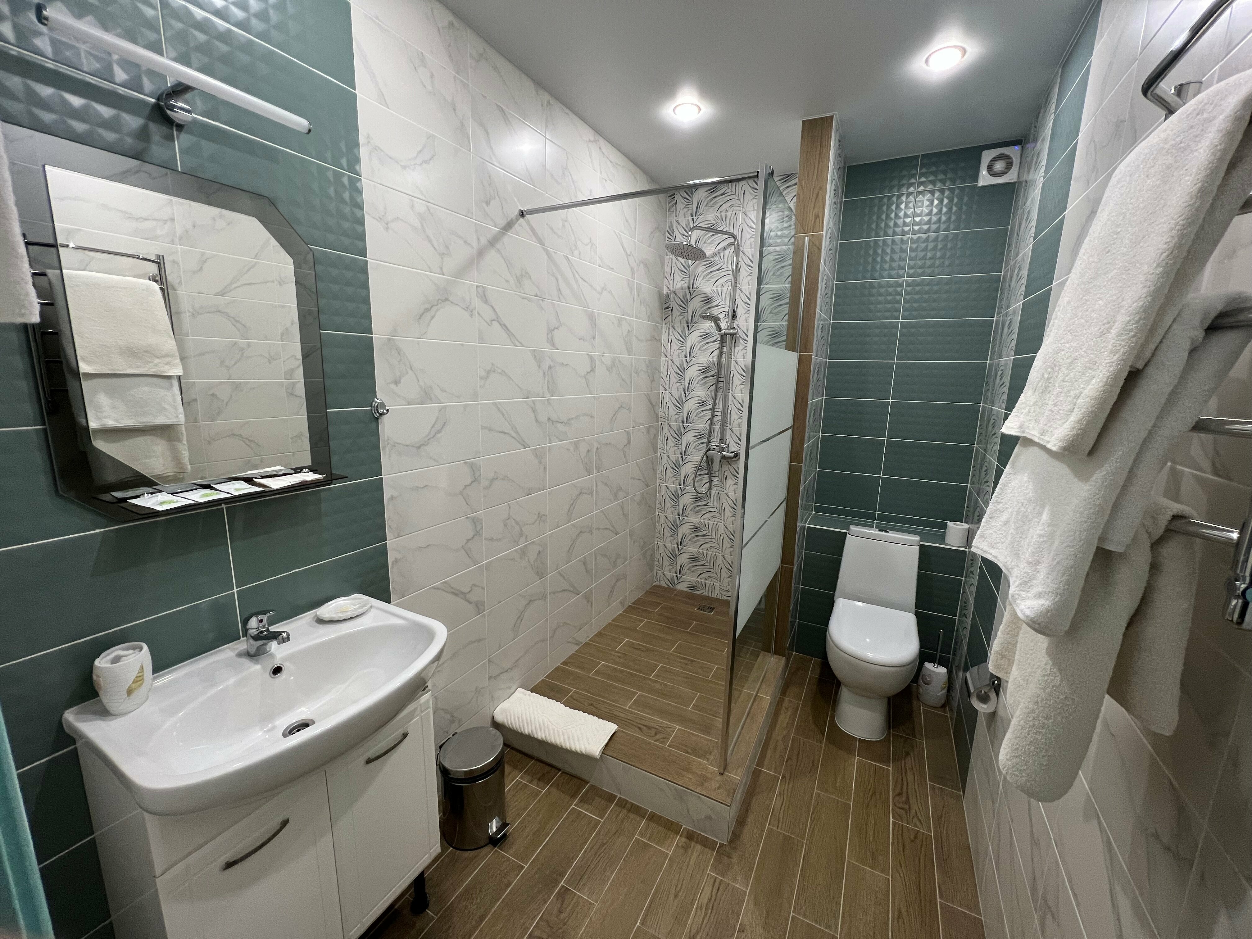 Семейный номер с душем