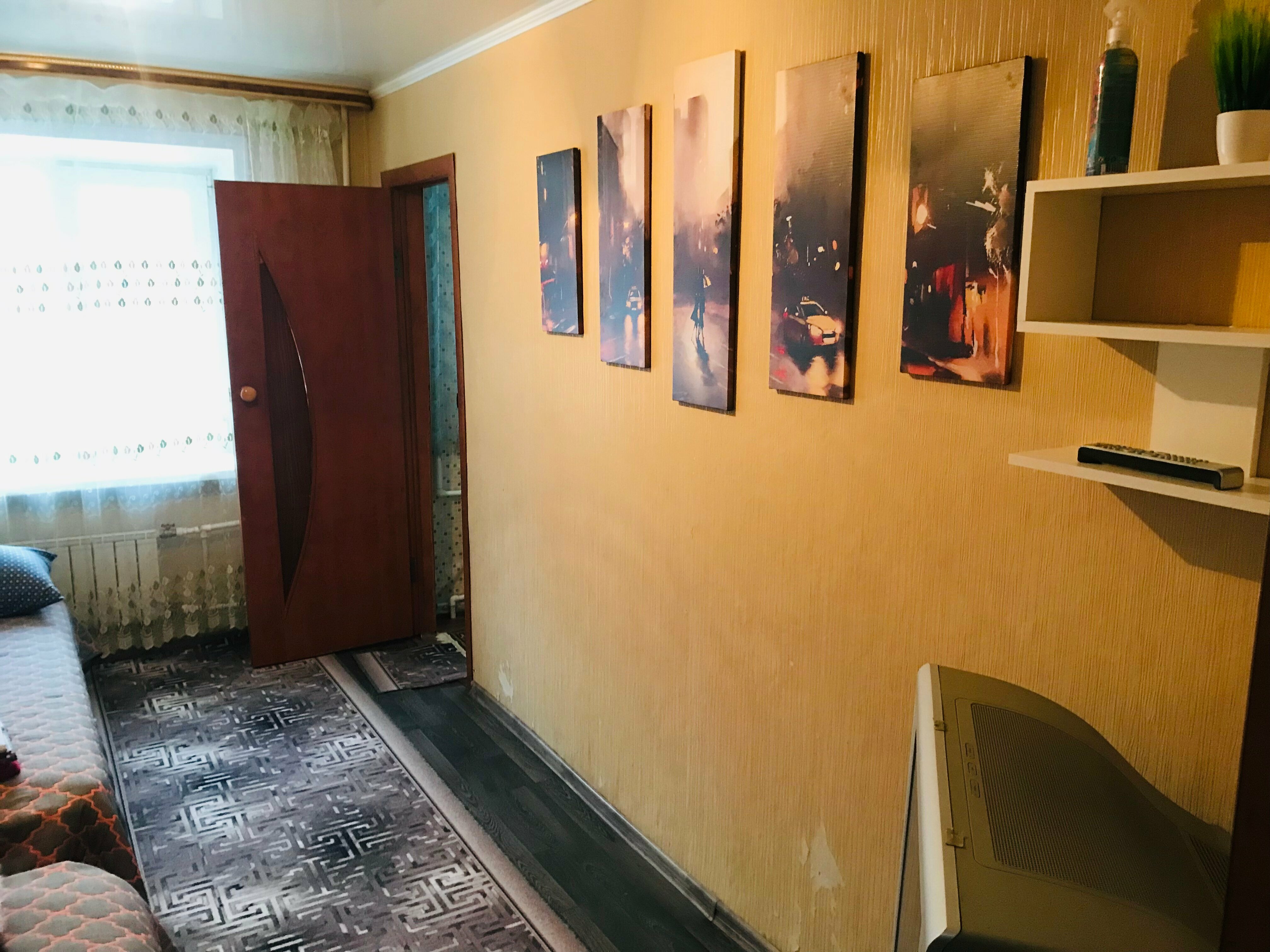 Четырехместный номер с ванной комнатой