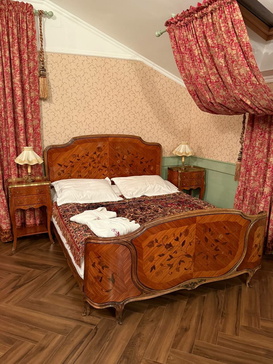 Большой двухместный номер с 1 кроватью