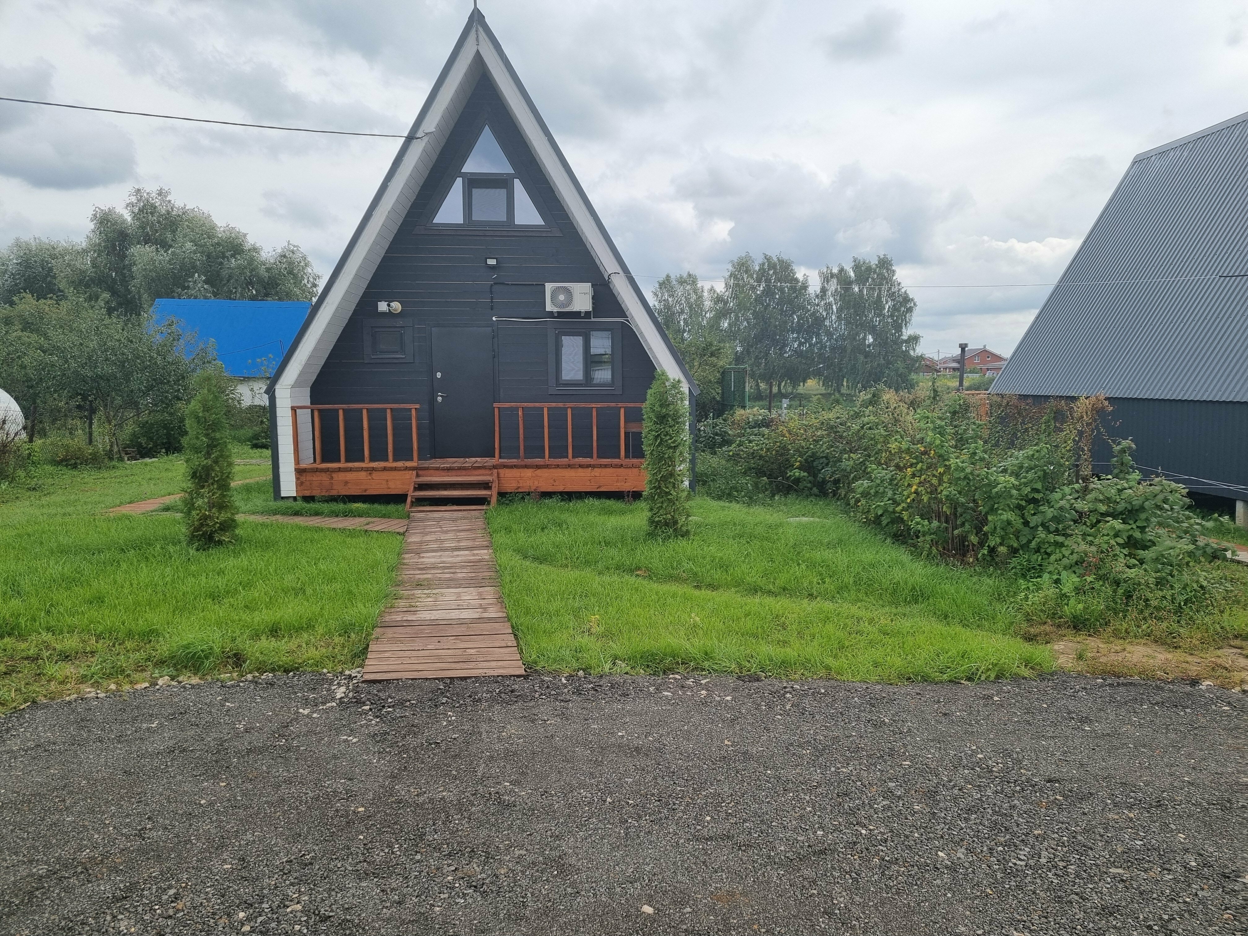 Дом с видом на озеро