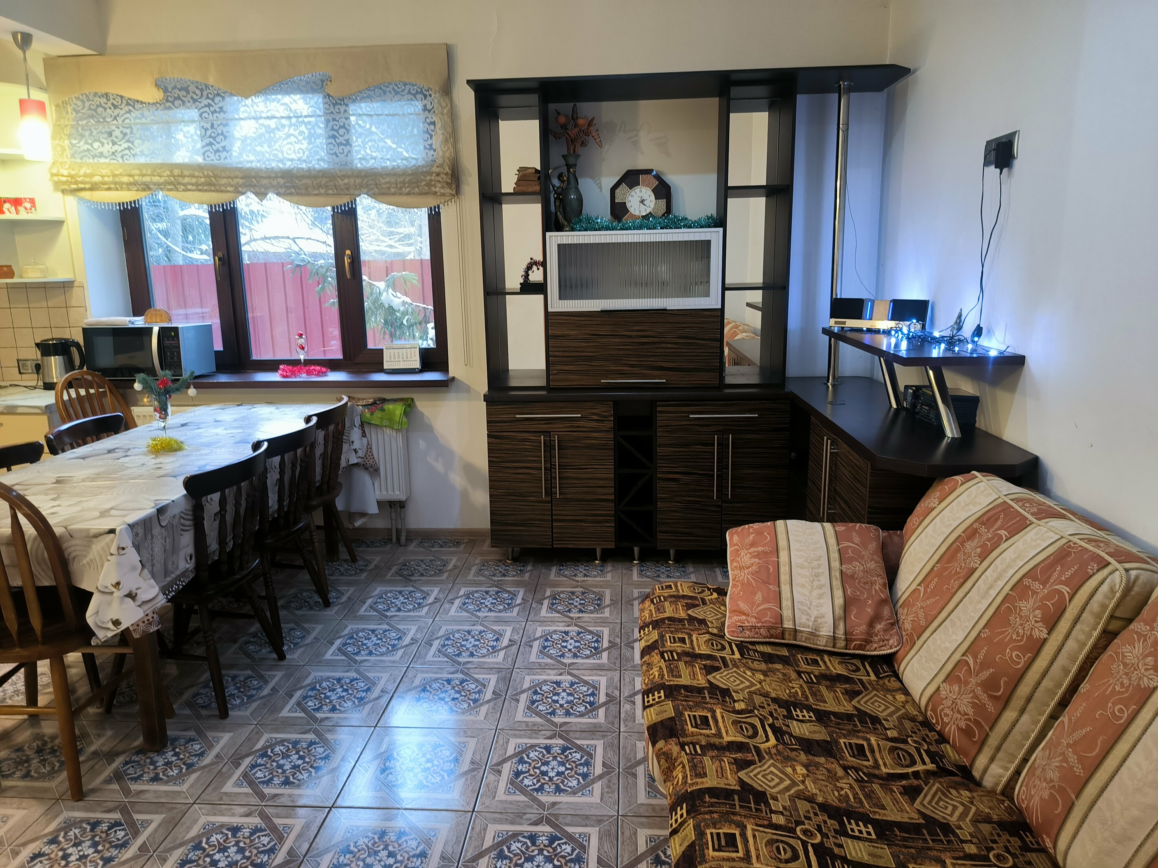 Коттедж с видом на лес