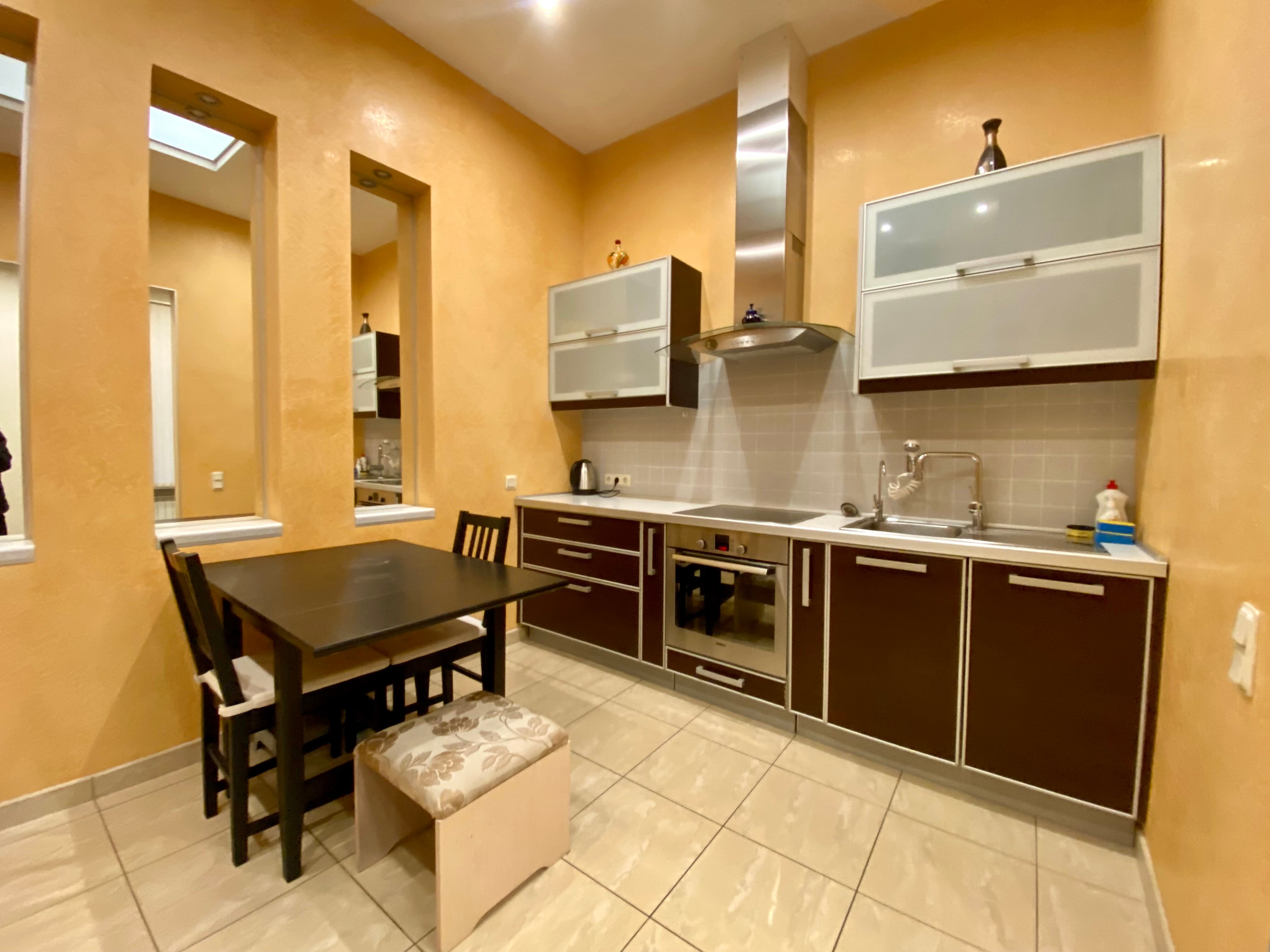 Двухуровневые апартаменты для 8 человек 