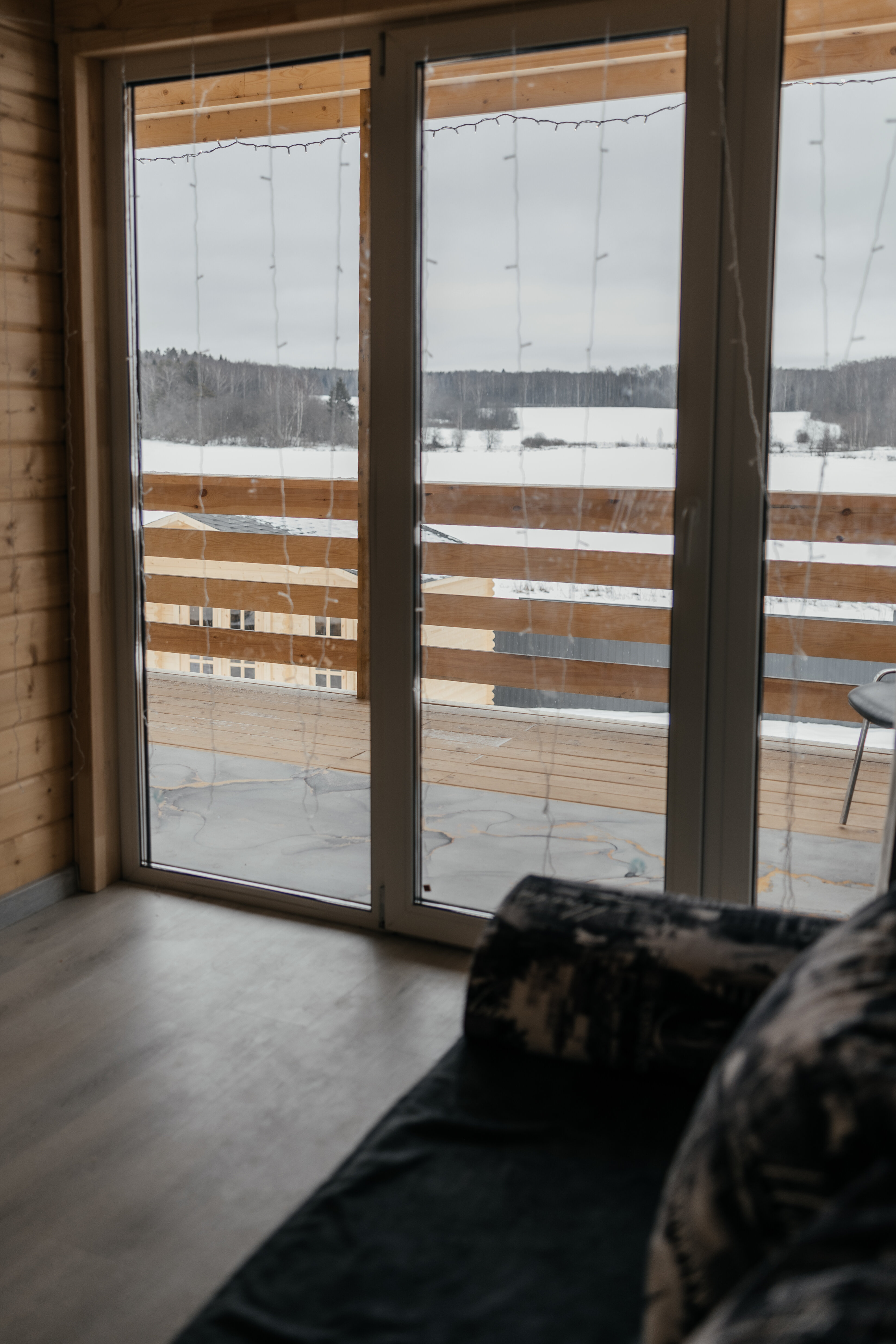 Дом с видом на озеро