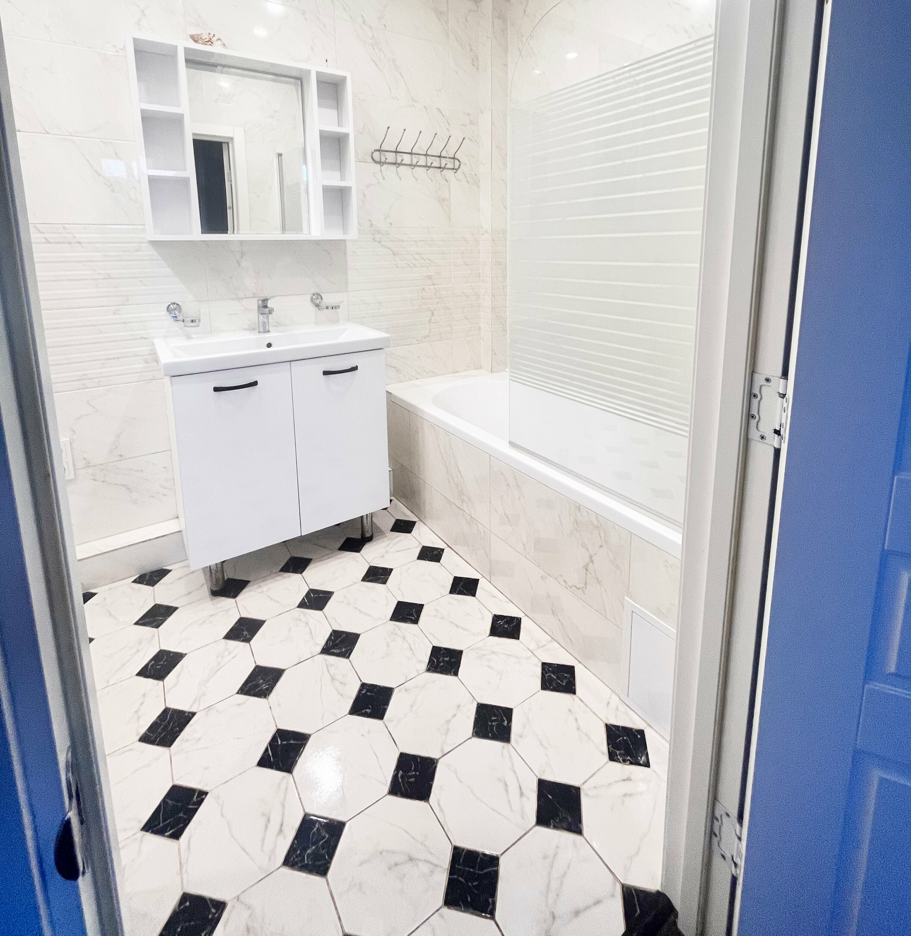 Апартамент Трехкомнатный