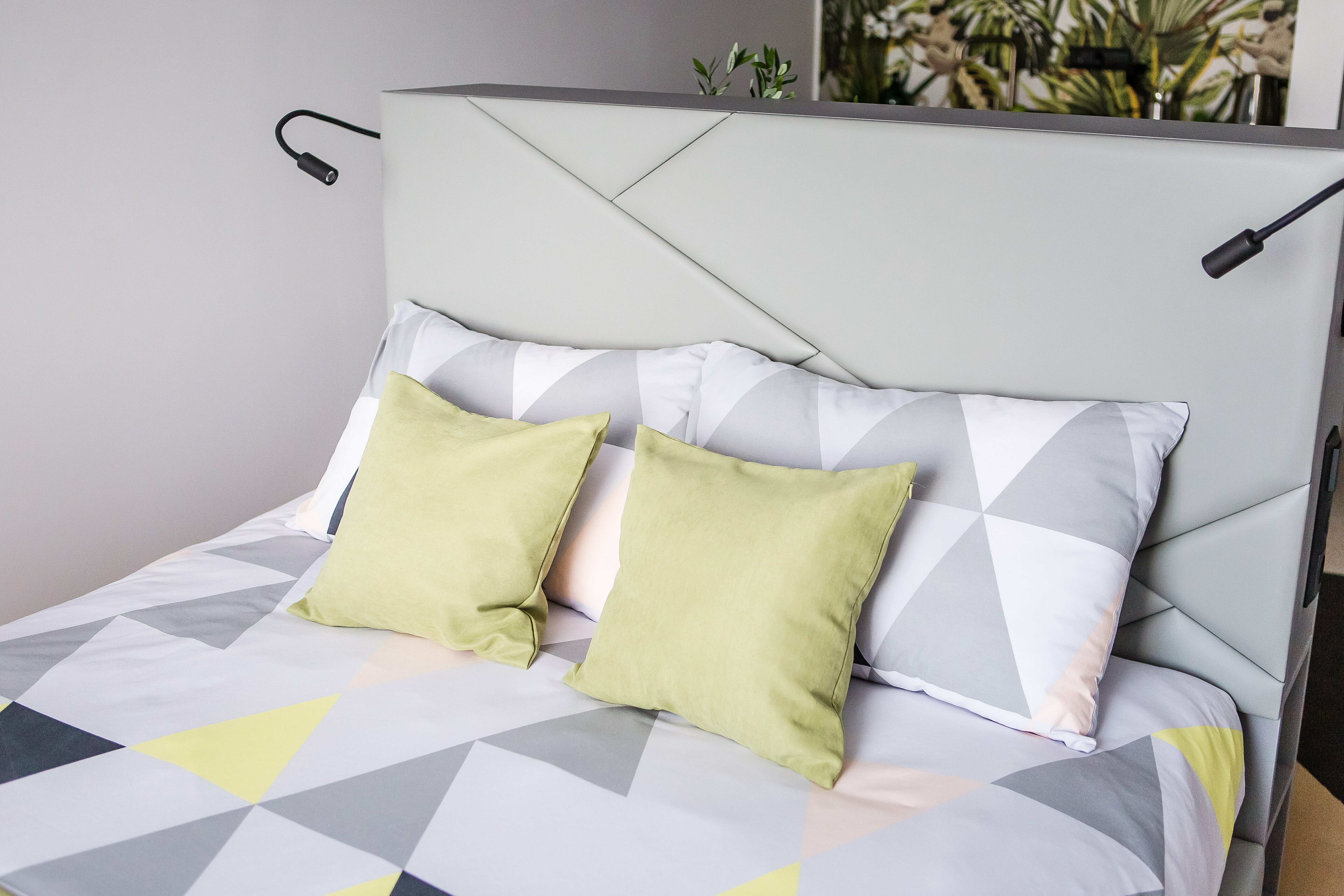 Superior с видом на Ботанический сад