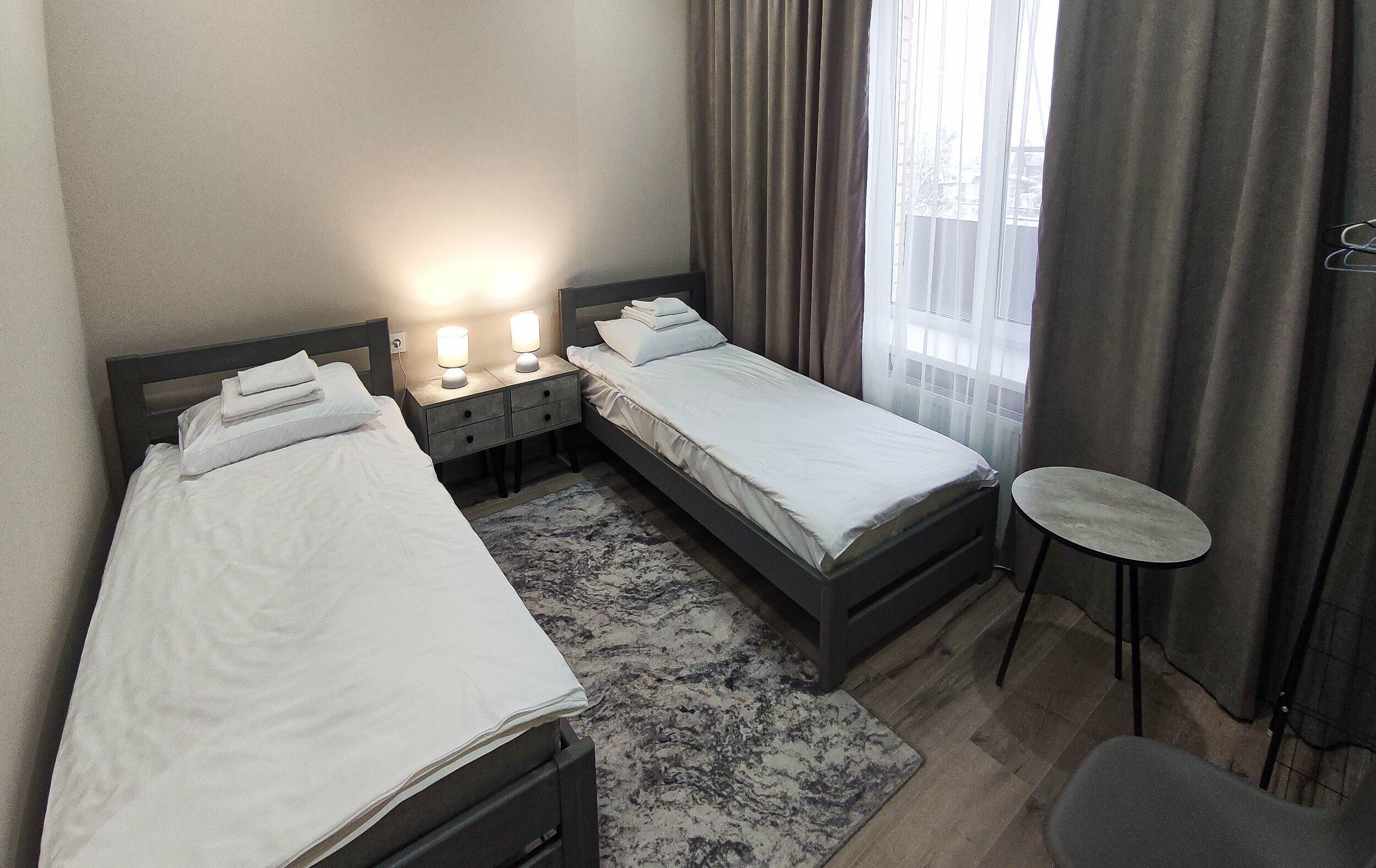 Двухместный номер с 2 отдельными кроватями и душем