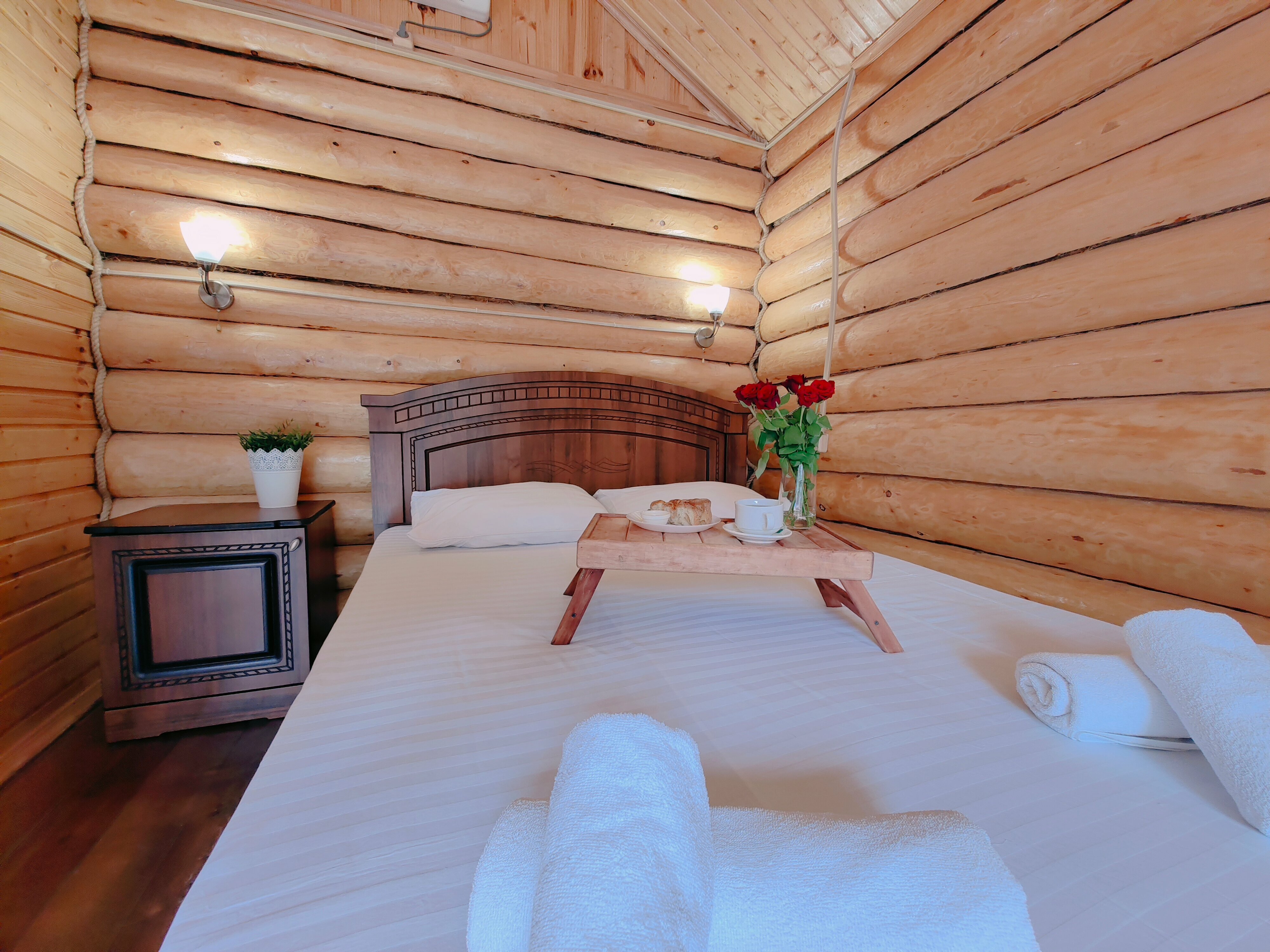 3-х местный домик с мини-кухней и террасой