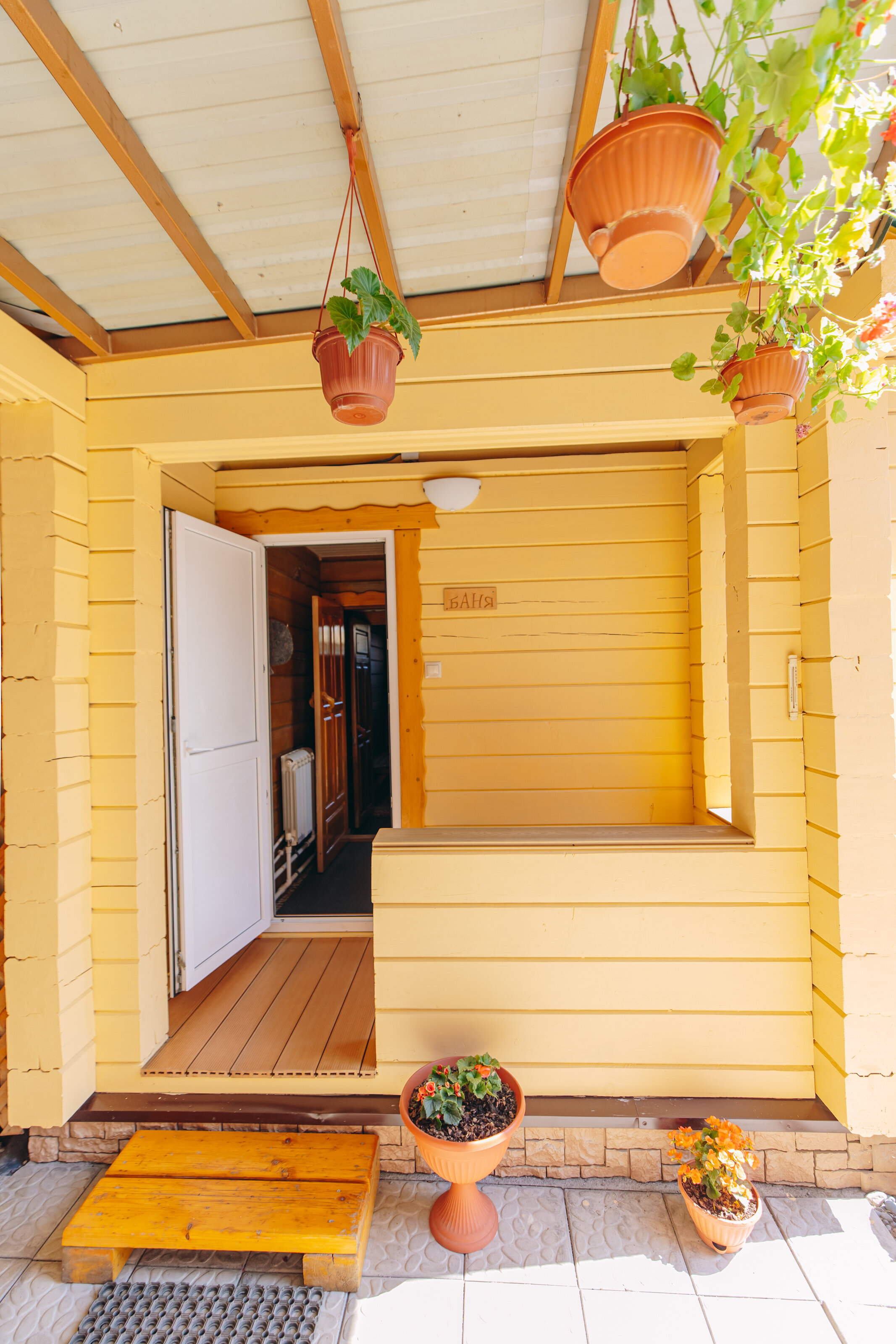 Cемейный номер с собственной ванной комнатой