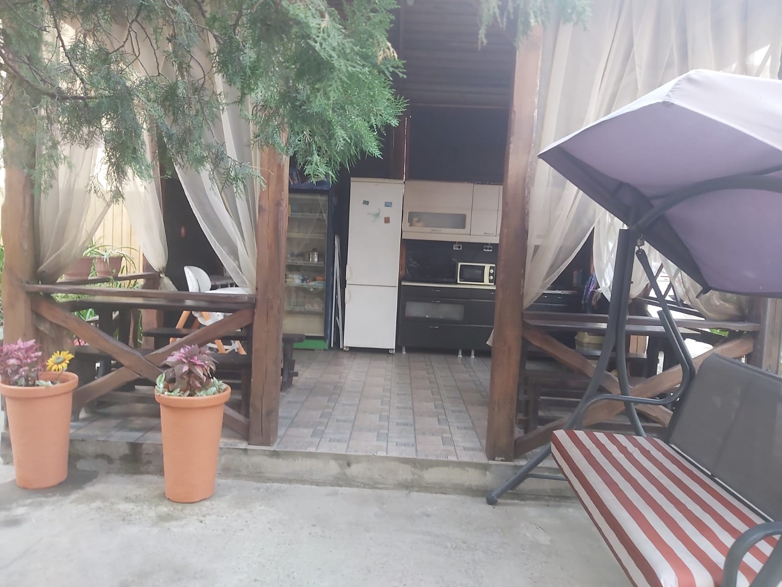 Трехместный номер «Комфорт» с душем