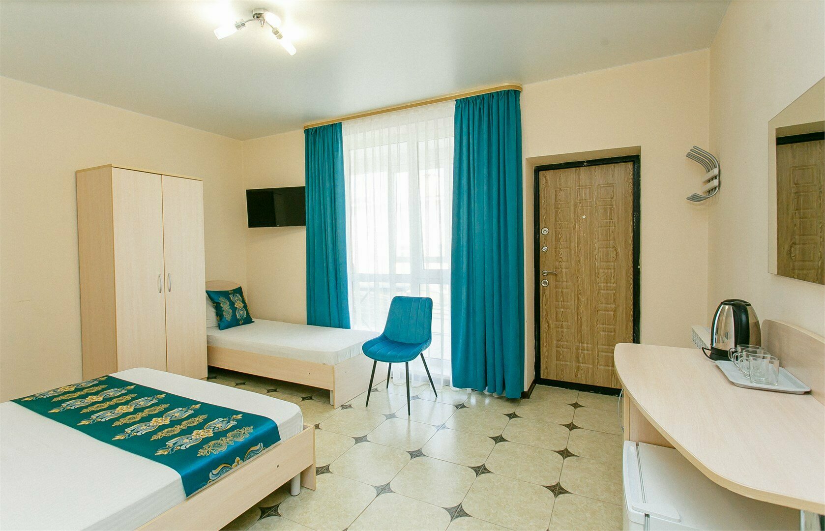 Трёхместный Семейный