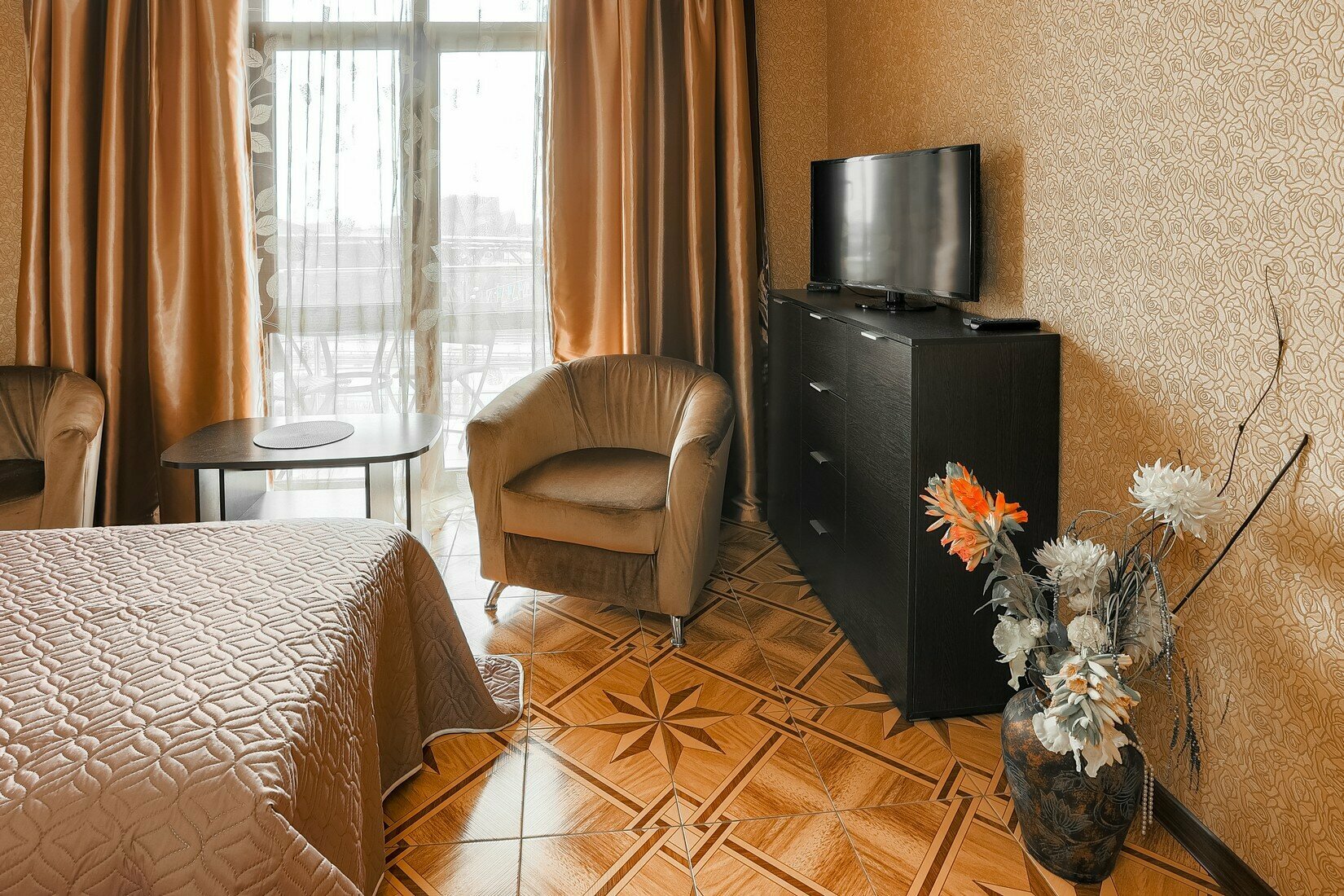 Люкс с балконом