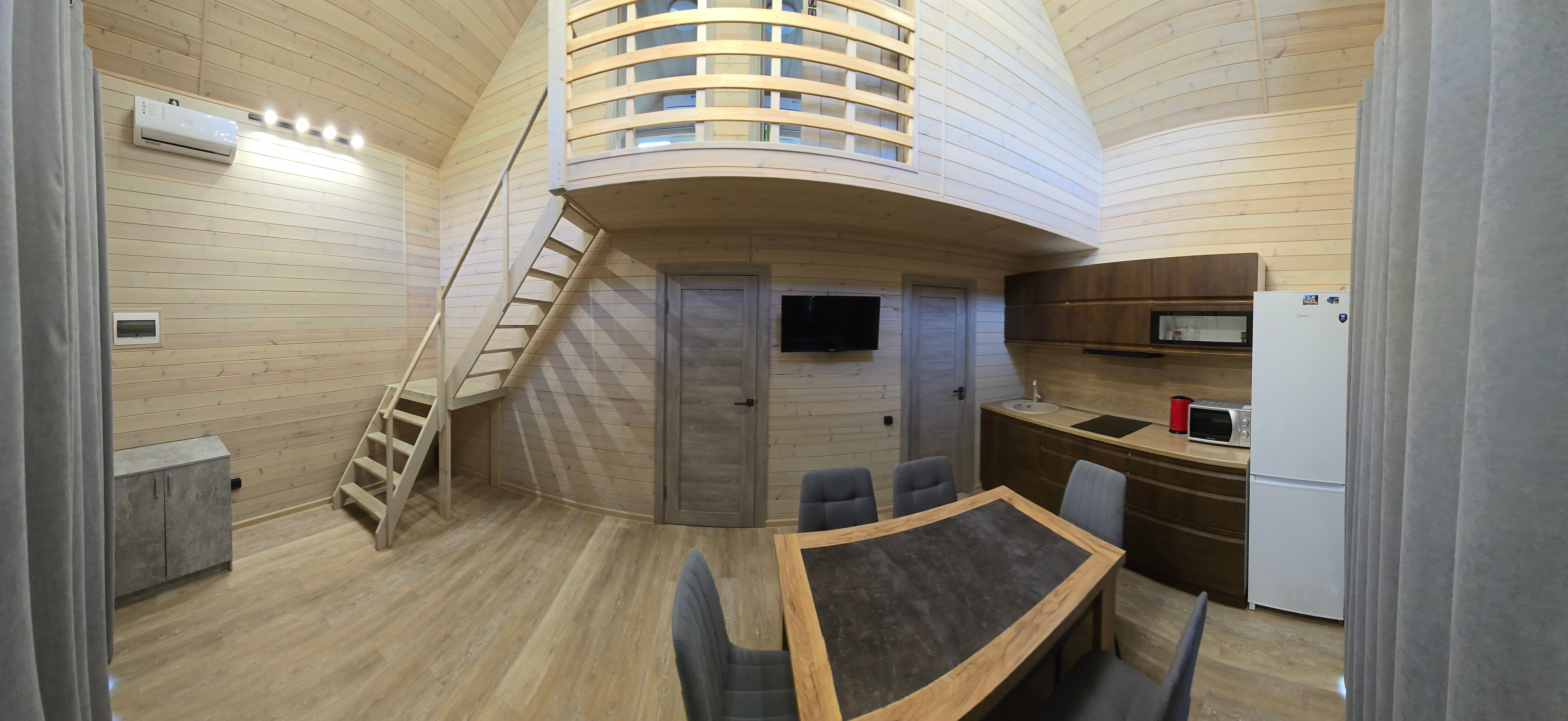 Дом с тремя спальнями ,,Barn Haus Kumkvat,,  на территории бассейн с подогревом 