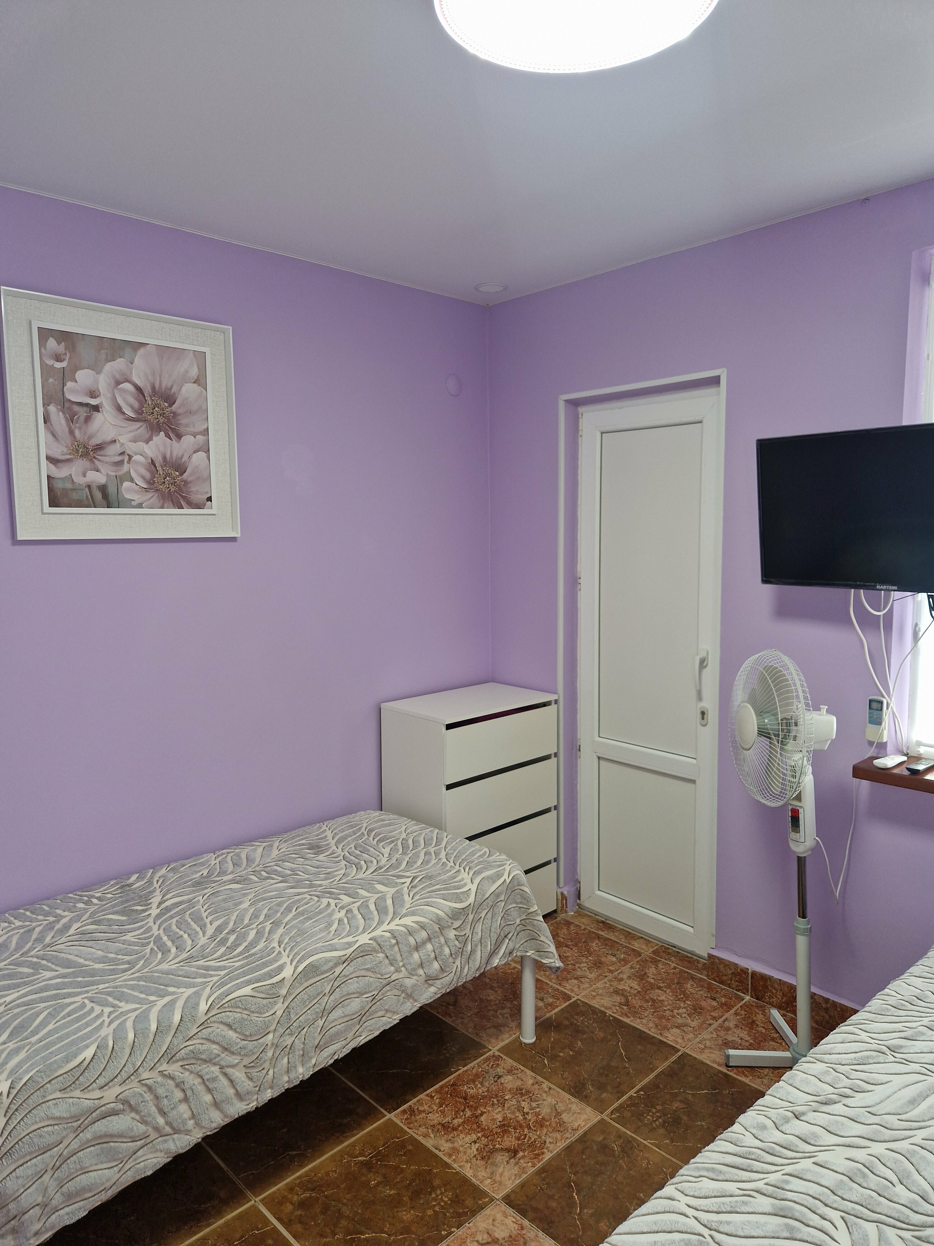 Трехместный номер с душем