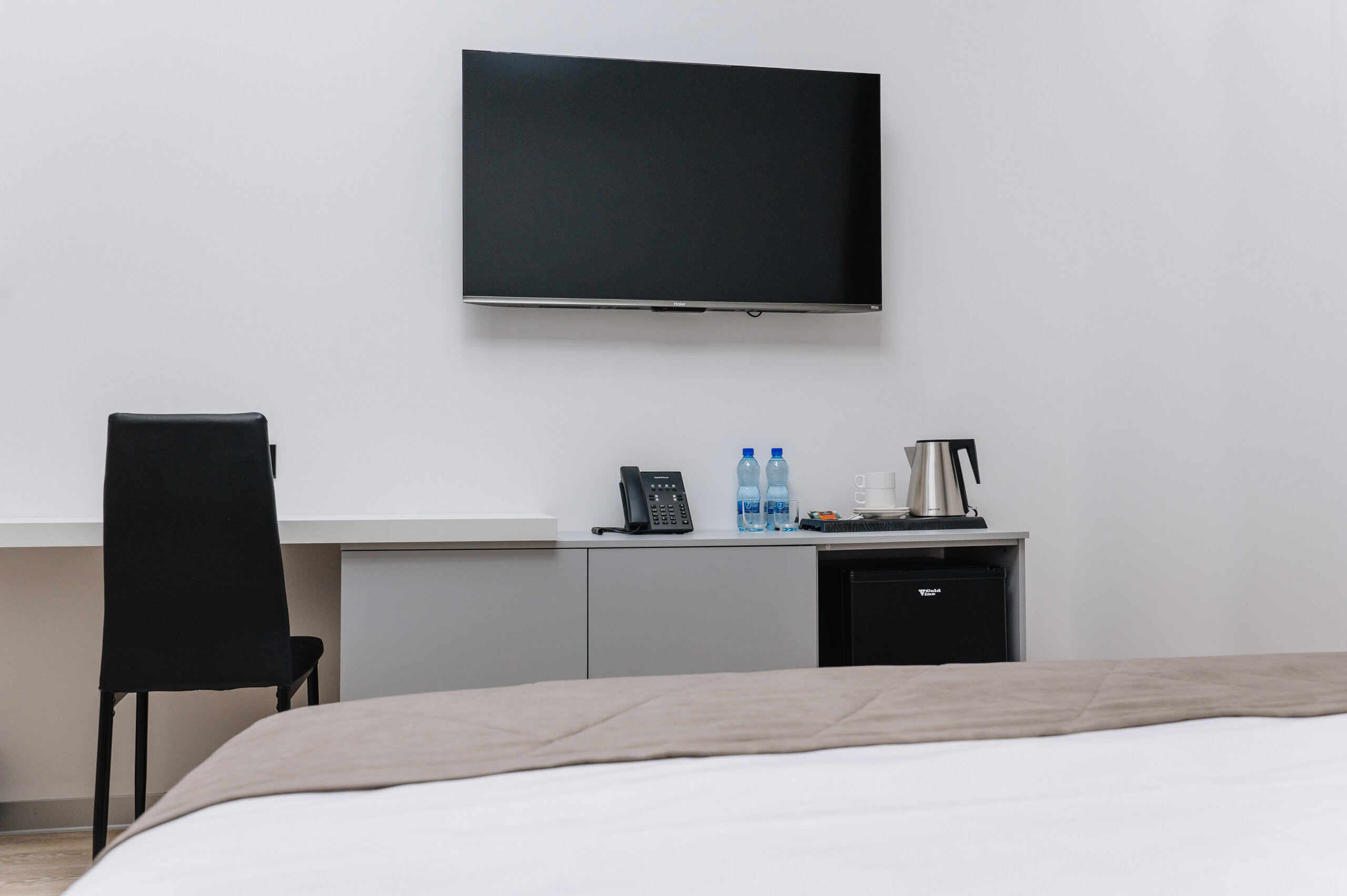 УЛУЧШЕННЫЙ с 1 кроватью и диваном